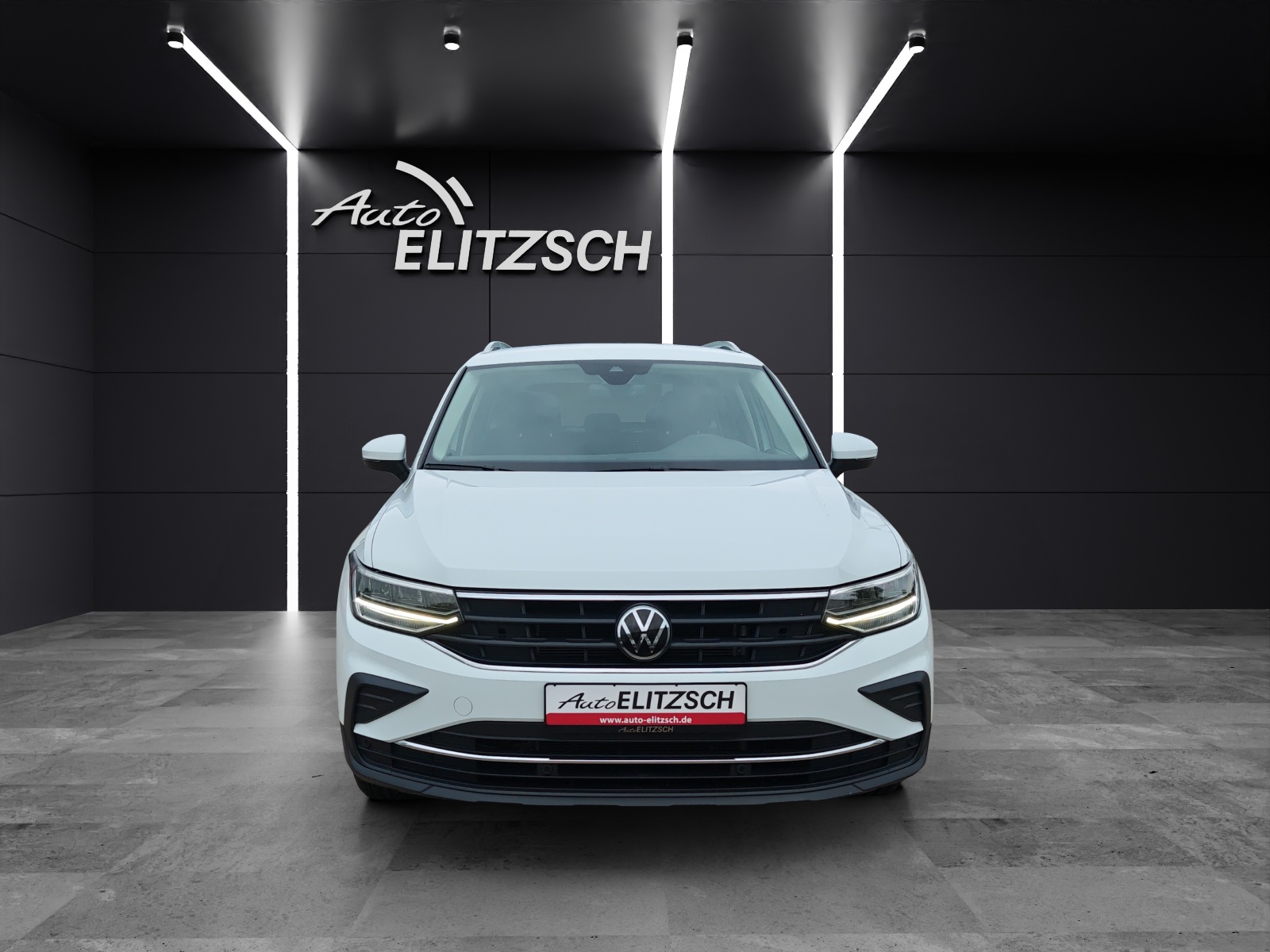 Fahrzeugabbildung Volkswagen Tiguan TDI Active DSG LED Navi ACC PDC SHZ