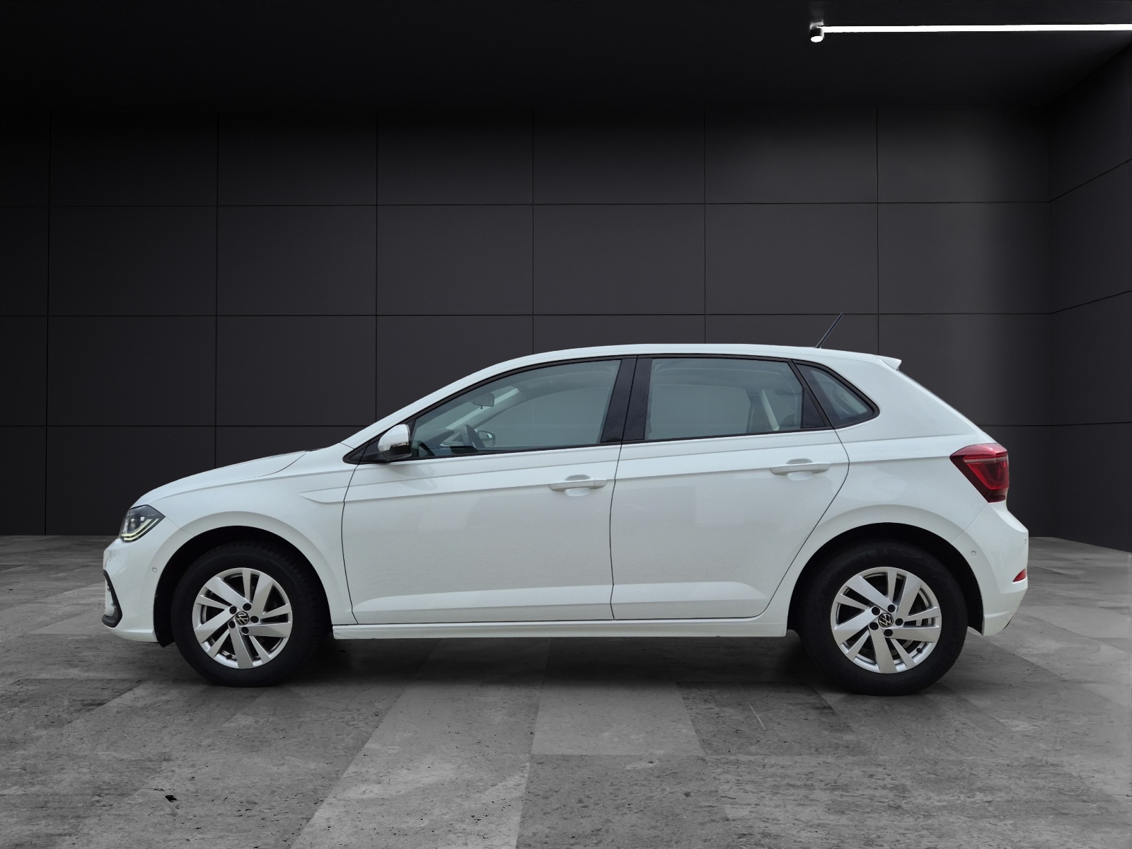 Fahrzeugabbildung Volkswagen Polo TSI Style DSG Matrix AHK AID ACC Park-Assist SH LM