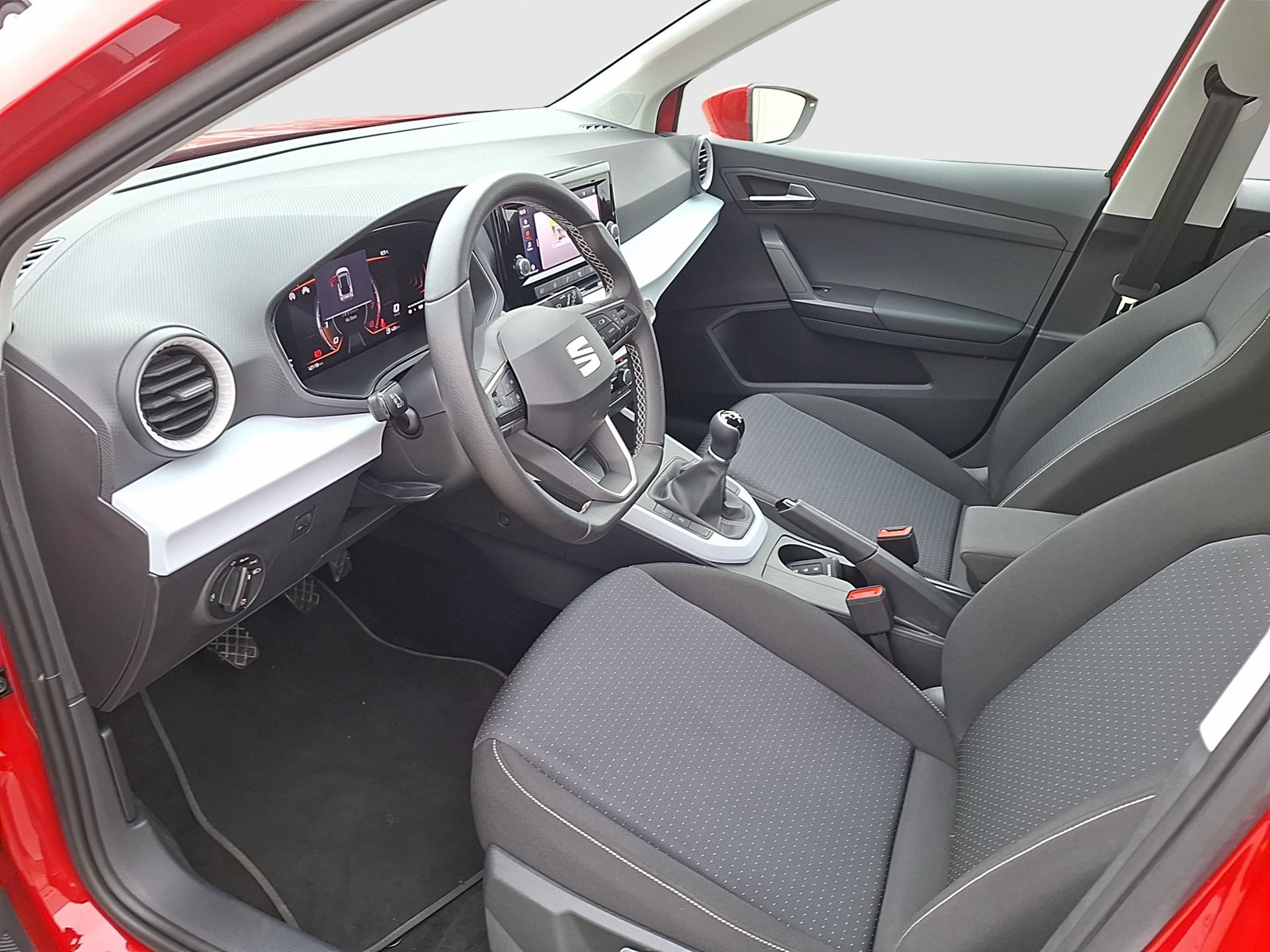 Fahrzeugabbildung SEAT Arona TSI Style LED CarPlay GRA PDC SH LM