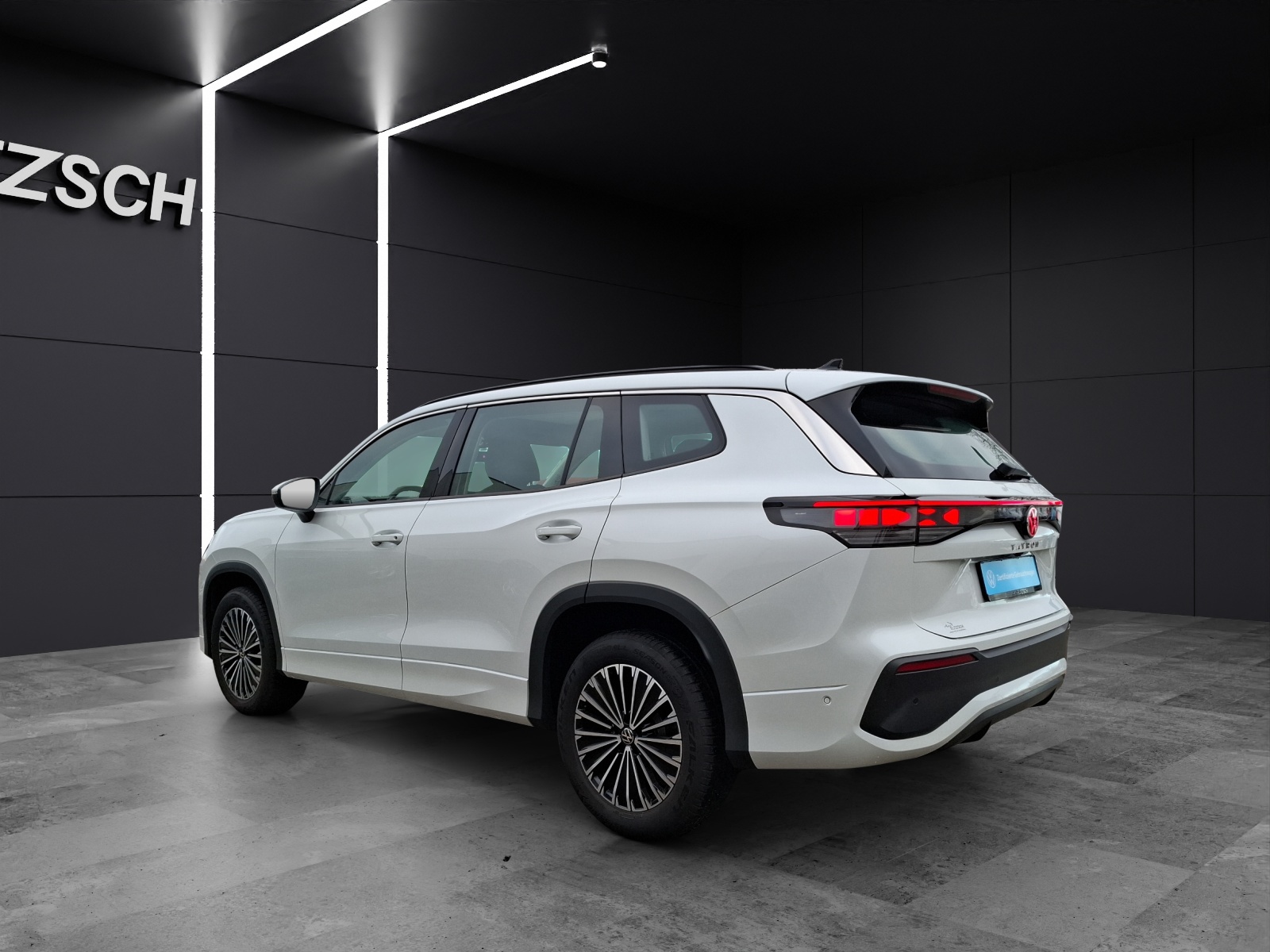 Fahrzeugabbildung Volkswagen Tayron TDI Life DSG 4M Standhzg LED AHK Navi AID Pano HUD ACC RFK 18