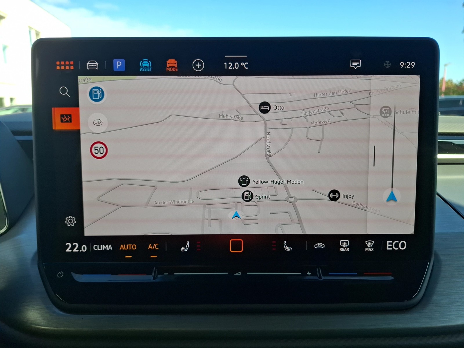 Fahrzeugabbildung Volkswagen T7 Multivan eHybrid DSG 4M. Gen. Matrix AHK AID ACC RFH SH 19