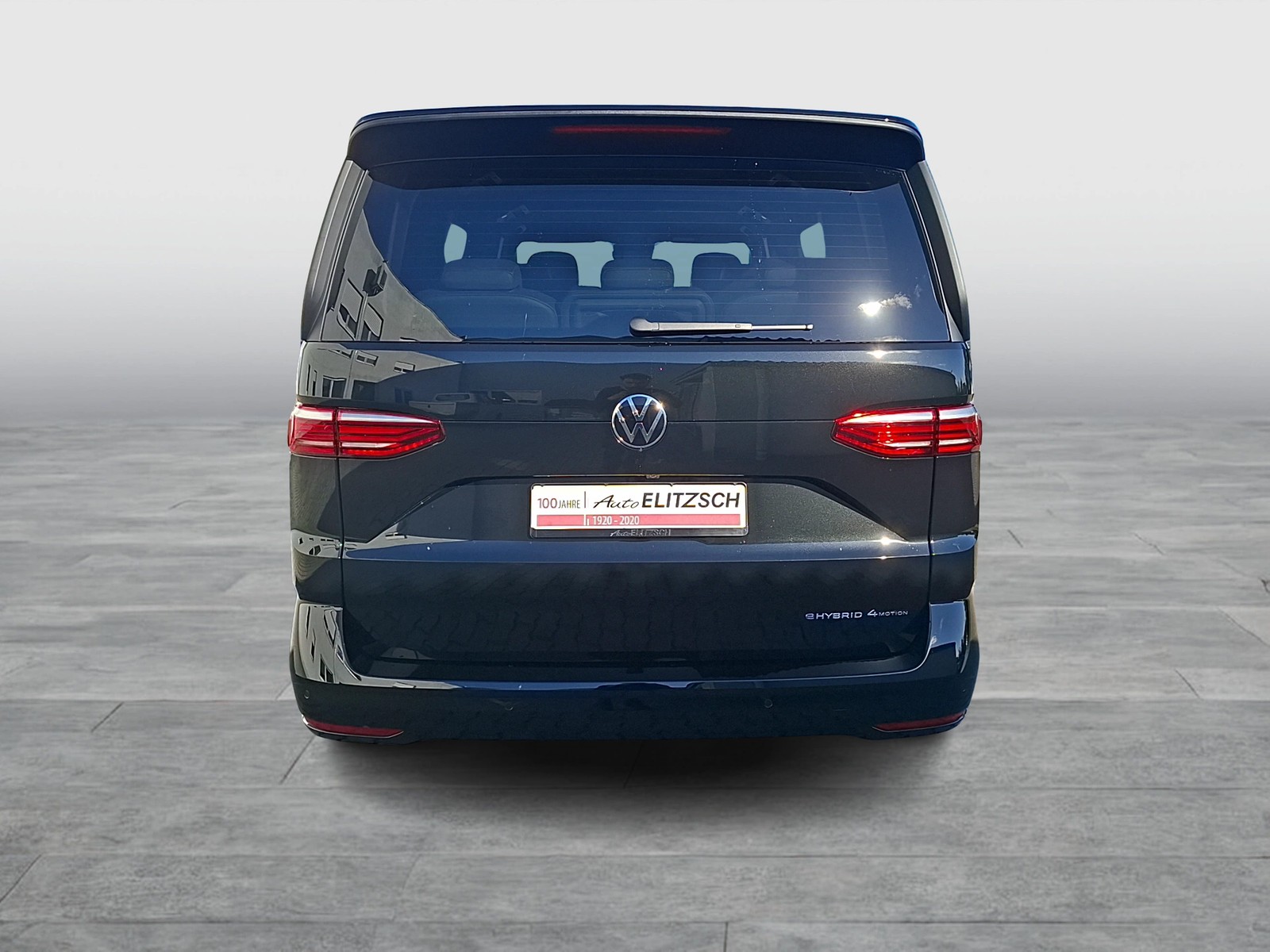 Fahrzeugabbildung Volkswagen T7 Multivan eHybrid DSG 4M. Gen. Matrix AHK AID ACC RFH SH 19