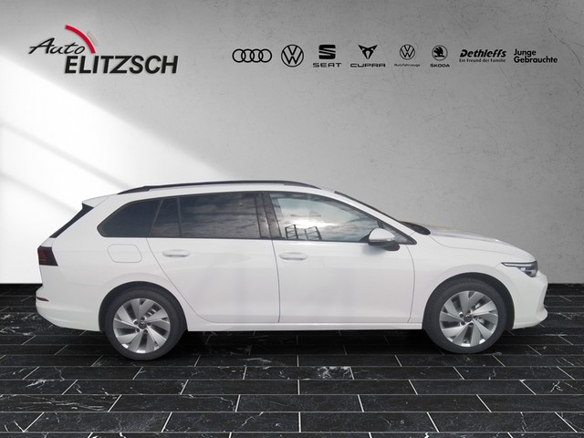 Fahrzeugabbildung Volkswagen Golf VIII Variant TSI LED AHK ACC PDC SH LM