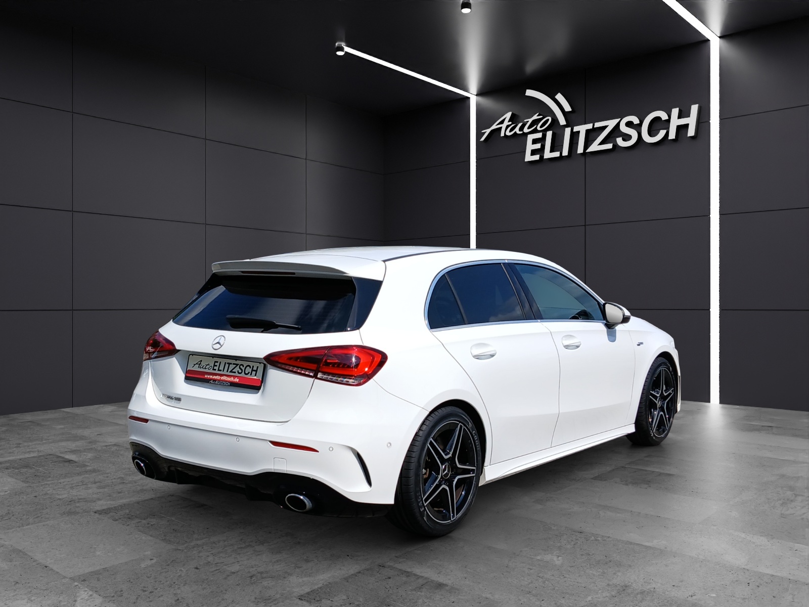 Fahrzeugabbildung Mercedes-Benz A 35 AMG 4Matic LED AHK Navi MBUX SHZ