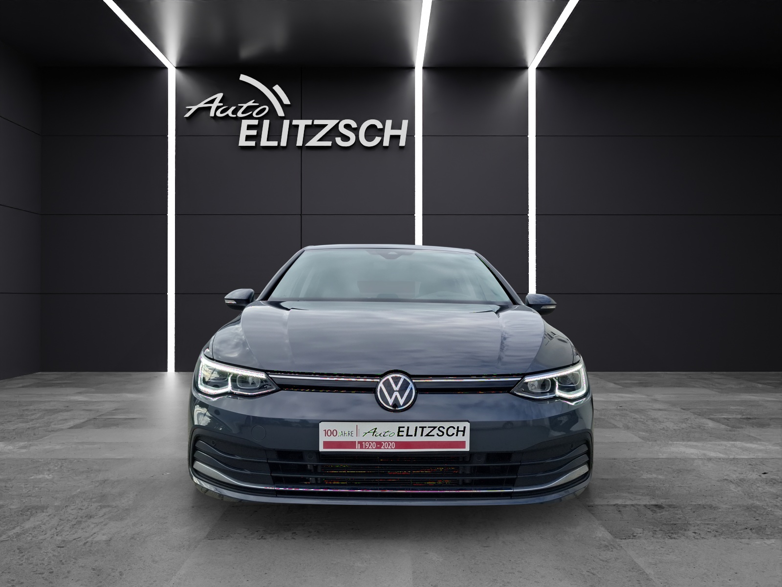 Fahrzeugabbildung Volkswagen Golf VIII TSI Active Standhzg. LEDplus Navi AID HUD ACC RFK SH