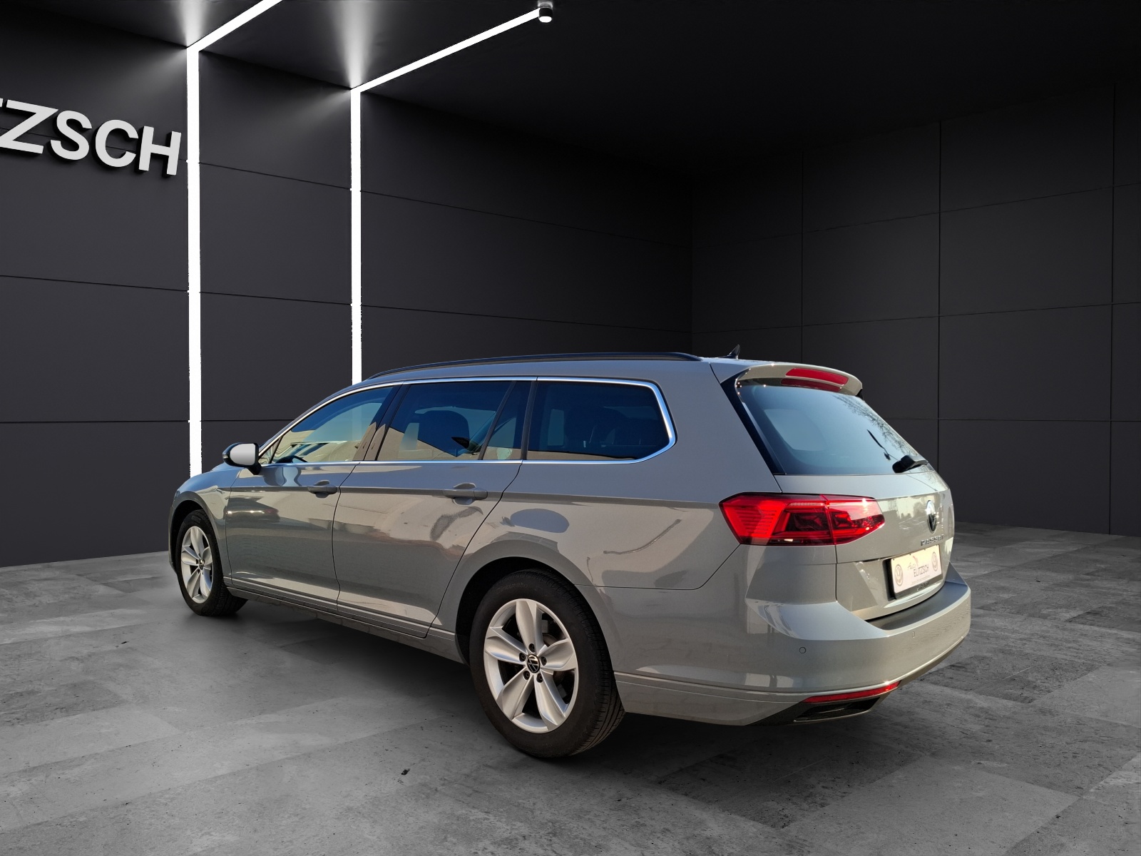 Fahrzeugabbildung Volkswagen Passat Variant TSI Business DSG Matrix Standhzg. AHK Navi ACC RFK SH