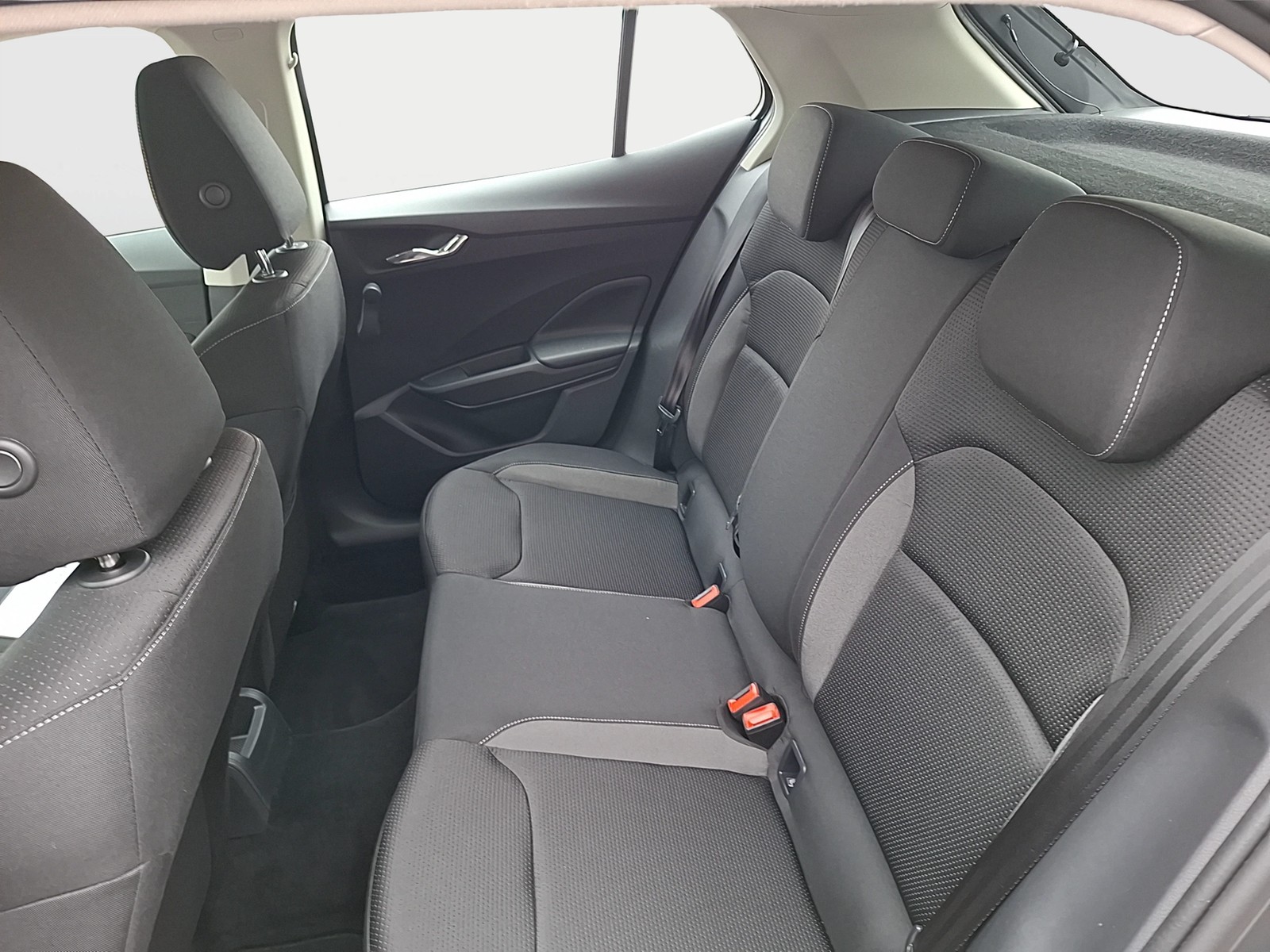 Fahrzeugabbildung SKODA Fabia TSI Tour LED Navi GRA PDC SHZ