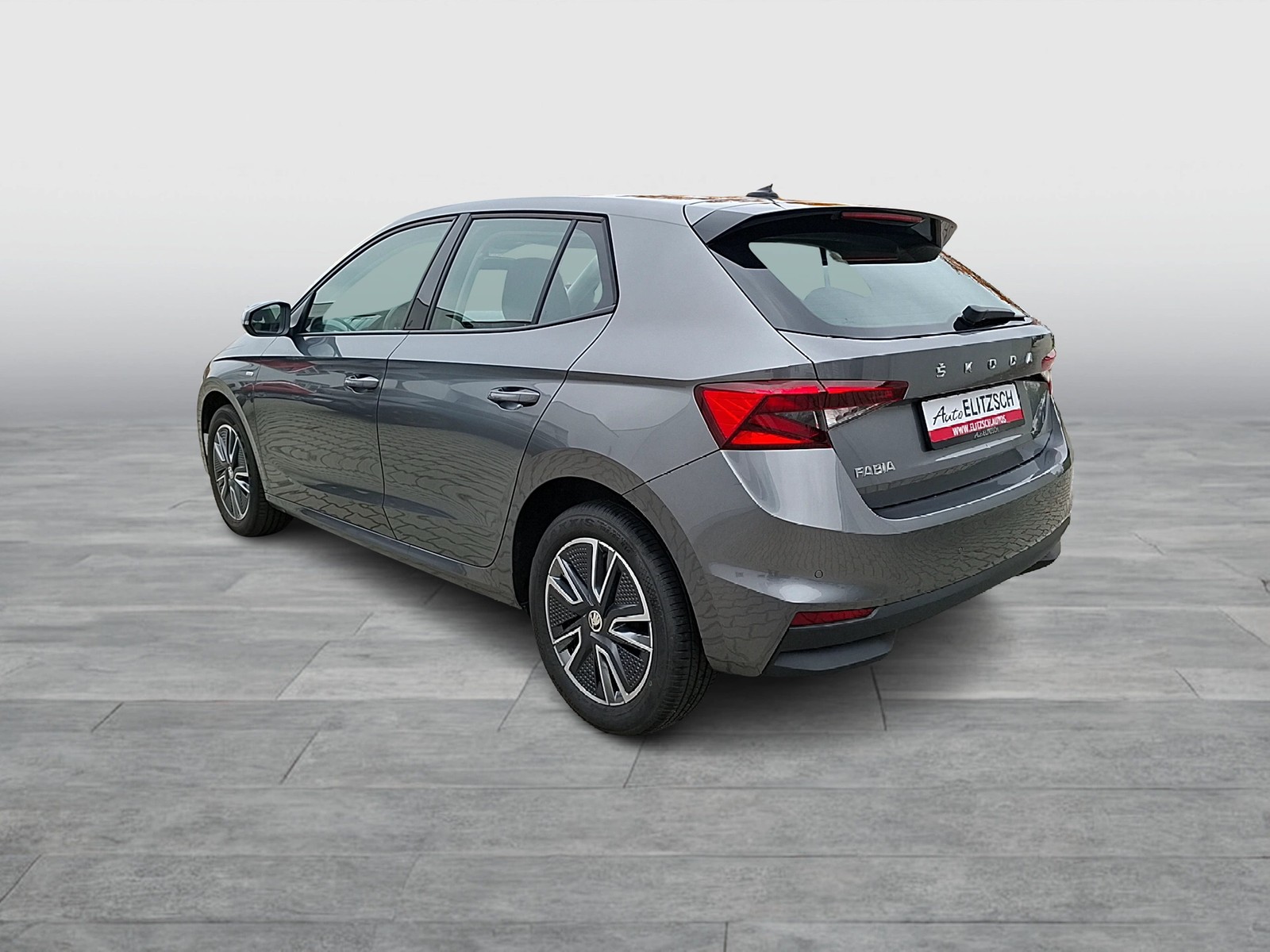 Fahrzeugabbildung SKODA Fabia TSI Tour LED Navi GRA PDC SHZ