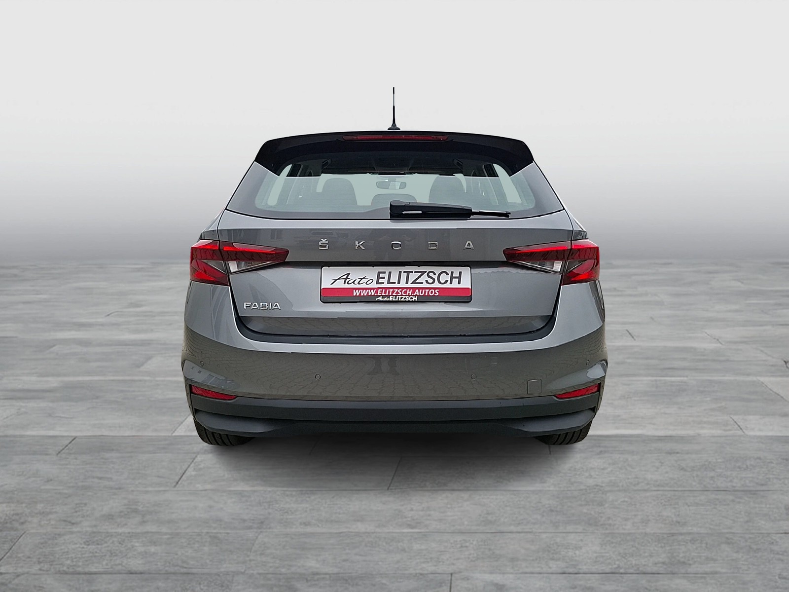 Fahrzeugabbildung SKODA Fabia TSI Tour LED Navi GRA PDC SHZ