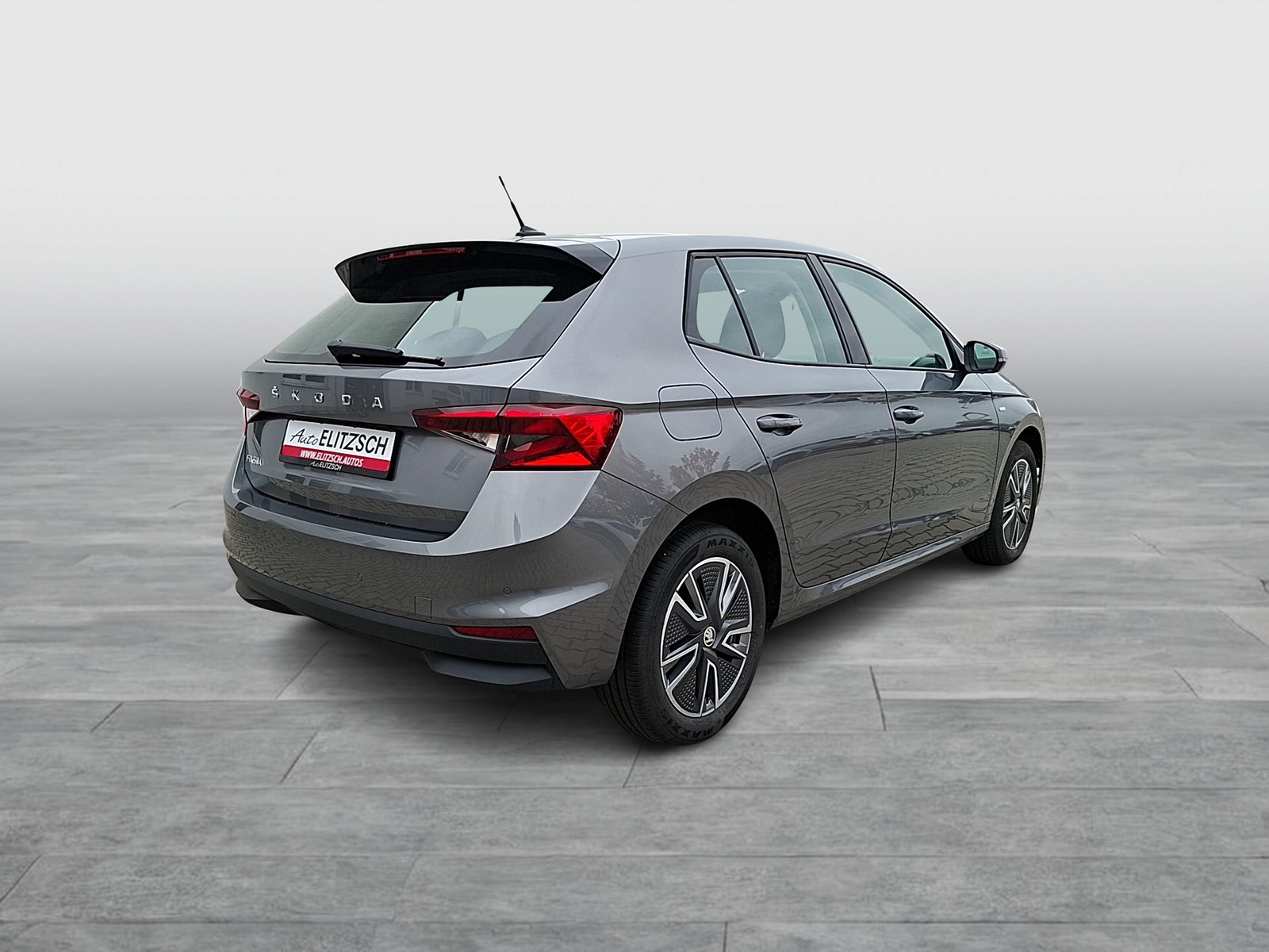 Fahrzeugabbildung SKODA Fabia TSI Tour LED Navi GRA PDC SHZ