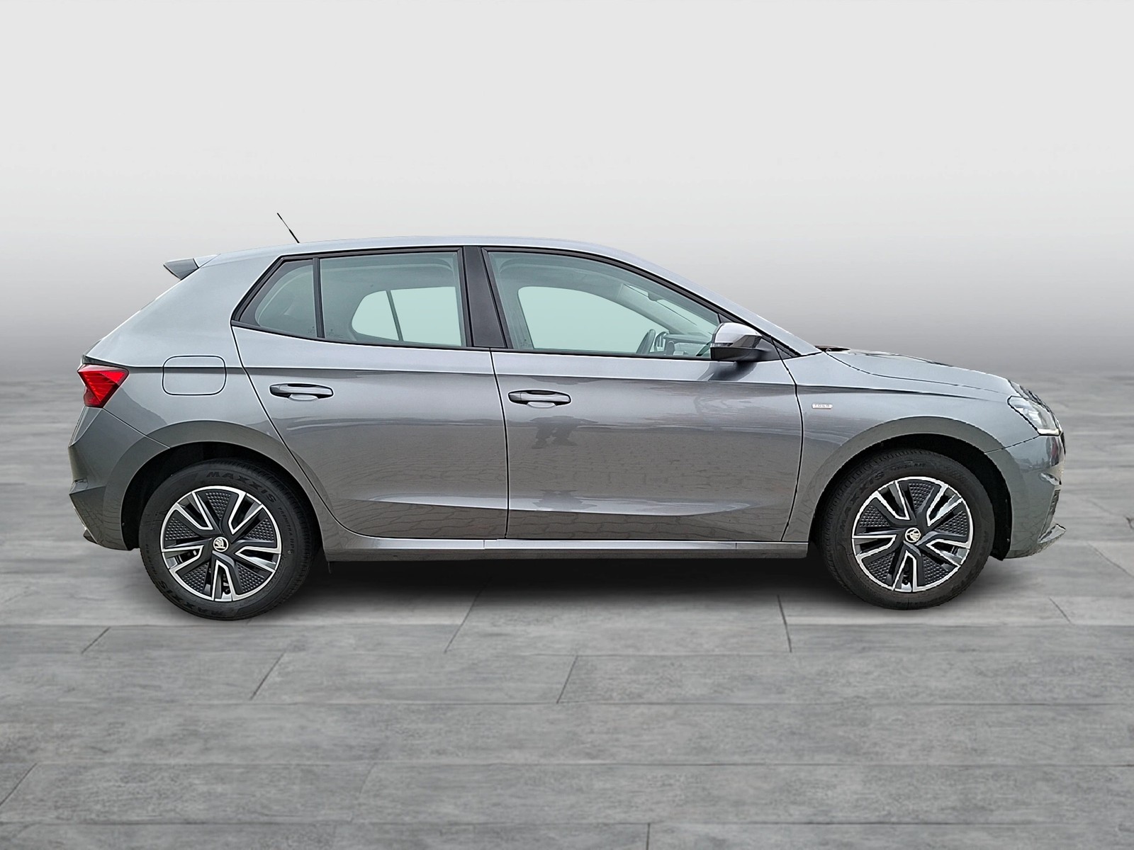 Fahrzeugabbildung SKODA Fabia TSI Tour LED Navi GRA PDC SHZ