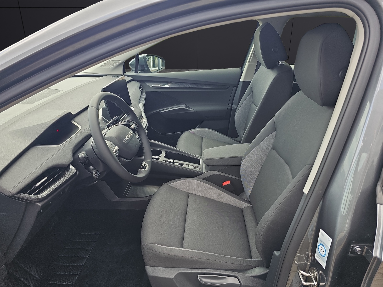 Fahrzeugabbildung SKODA Elroq 50 Tour Studio DSG KAMERA LED NAVI