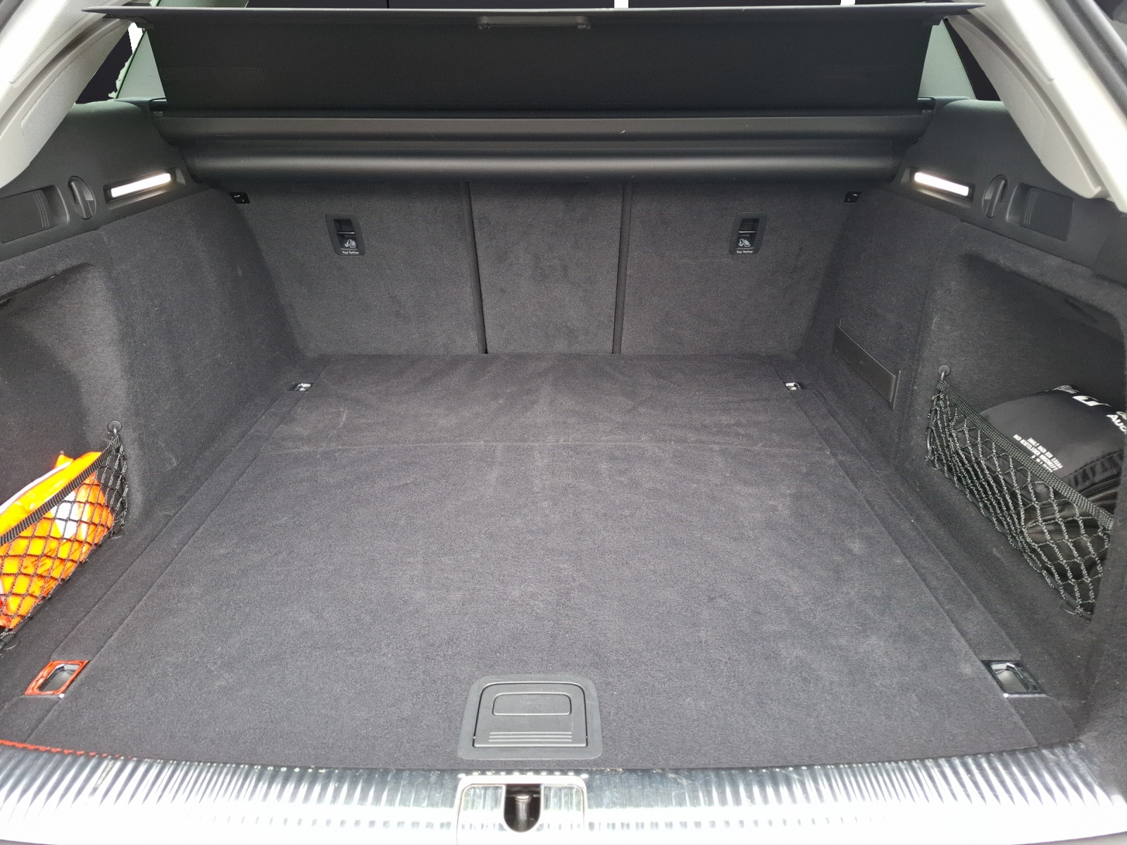 Fahrzeugabbildung Audi A4 Avant 35 TFSI advanced S-tronic Standhzg. Matrix Navi AVC HUD SH