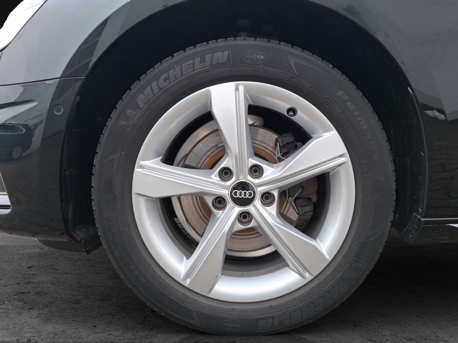 Fahrzeugabbildung Audi A4 Avant 35 TFSI advanced S-tronic Standhzg. Matrix Navi AVC HUD SH