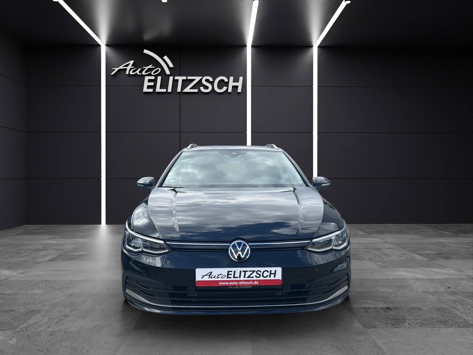 Fahrzeugabbildung Volkswagen Golf VIII Variant Active eTSI LED Navi ACC