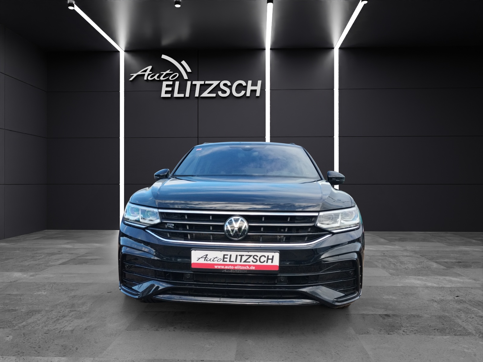 Fahrzeugabbildung Volkswagen Tiguan Allspace TDI R-Line DSG 4M 7-Si Matrix AHK Navi AID ACC RFK SH