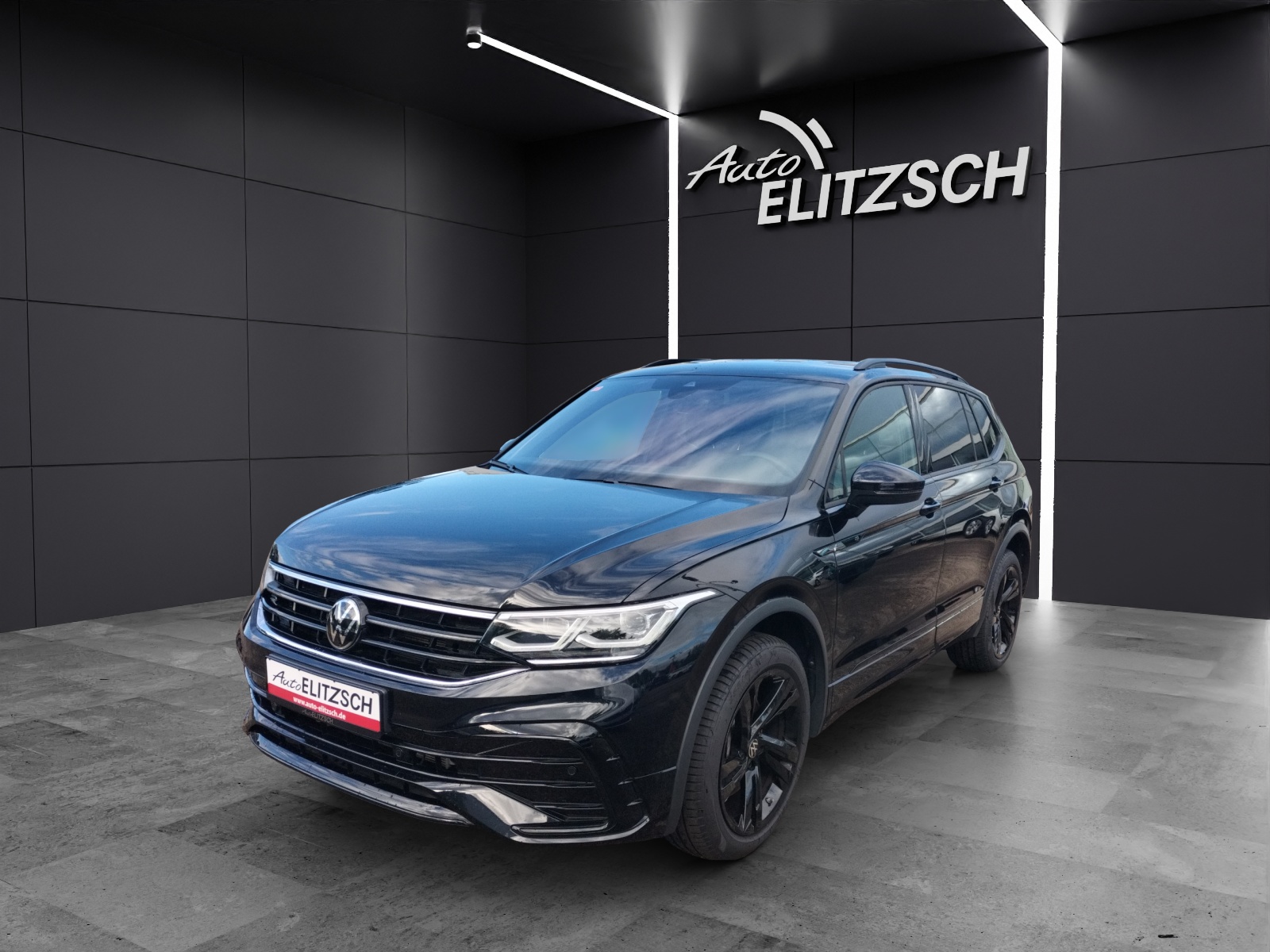 Fahrzeugabbildung Volkswagen Tiguan Allspace TDI R-Line DSG 4M 7-Si Matrix AHK Navi AID ACC RFK SH
