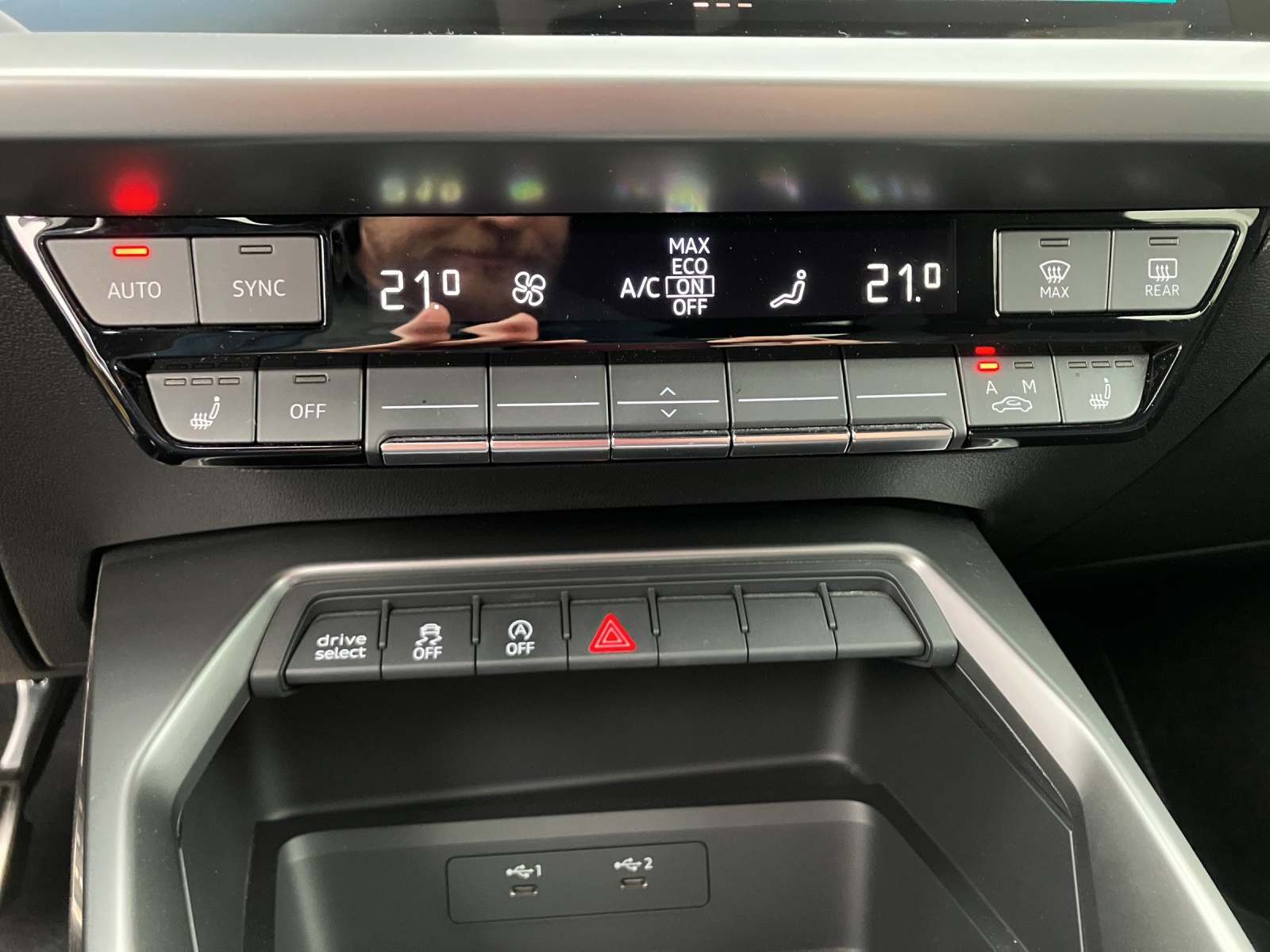 Fahrzeugabbildung Audi A3 Limousine 40 TDI quattro MATRIX NAVI STANDH KAMERA