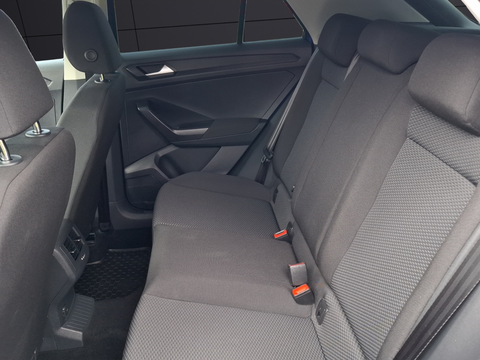 Fahrzeugabbildung Volkswagen T-Roc TSI CarPlay Klima GRA PDC SH LM