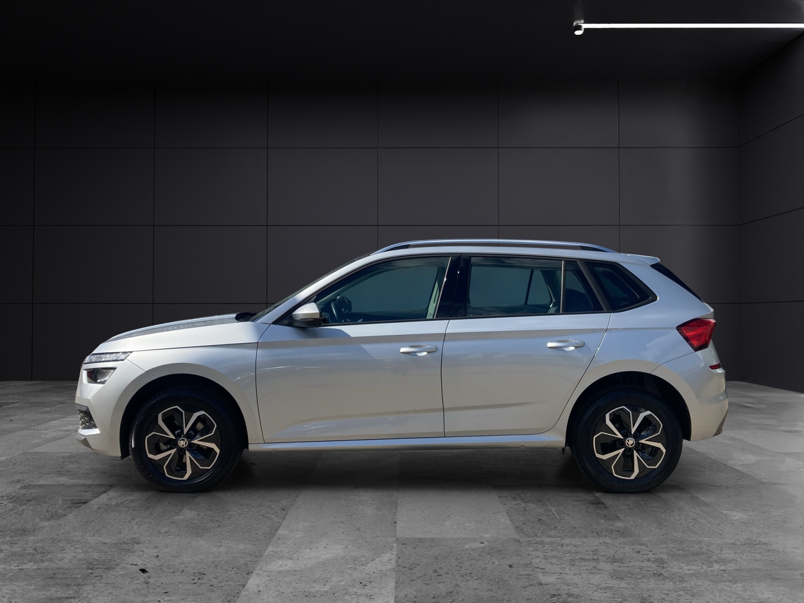 Fahrzeugabbildung SKODA Kamiq TSI Ambition LED Pano GRA PDC SH LM