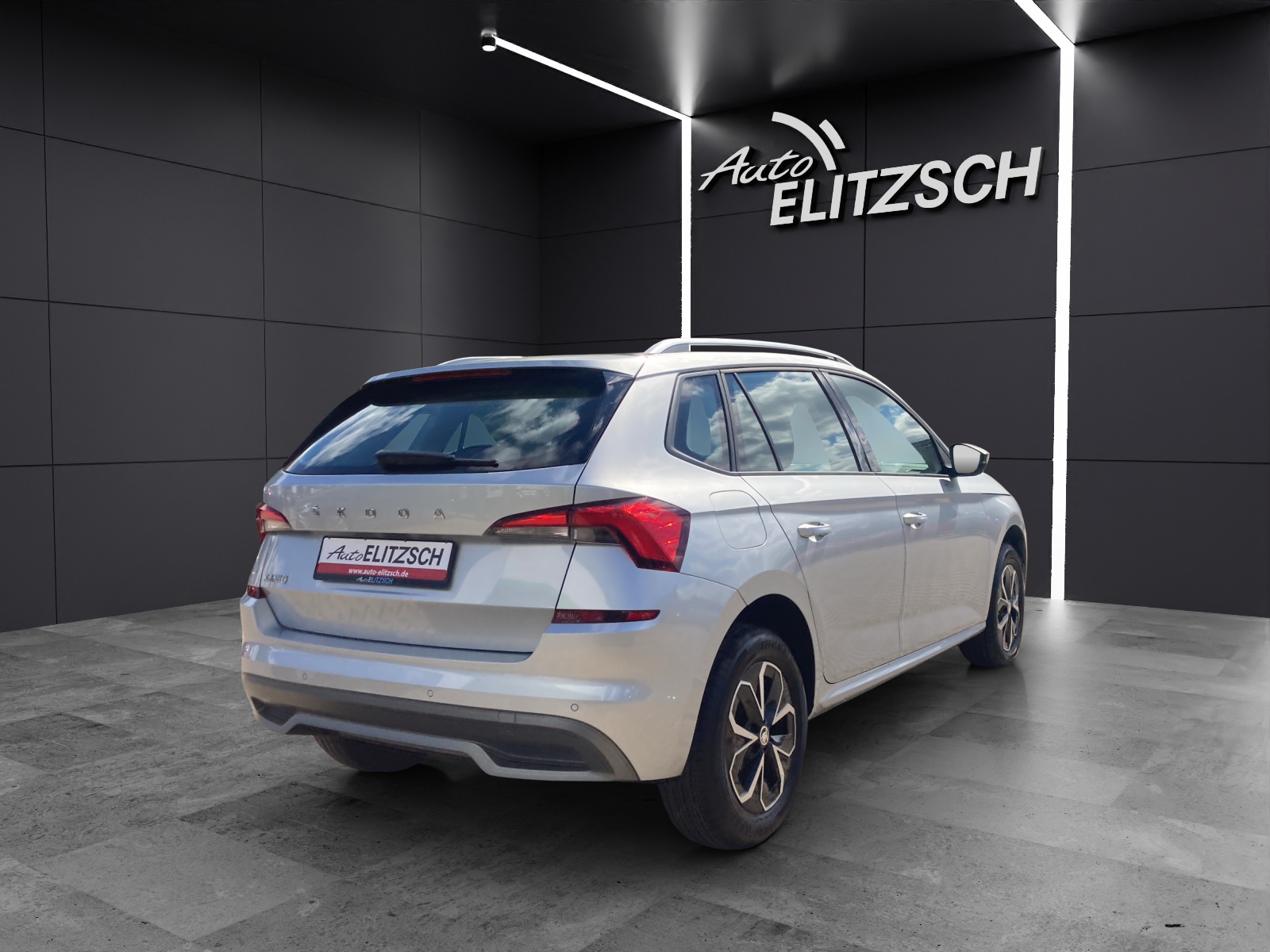 Fahrzeugabbildung SKODA Kamiq TSI Ambition LED Pano GRA PDC SH LM