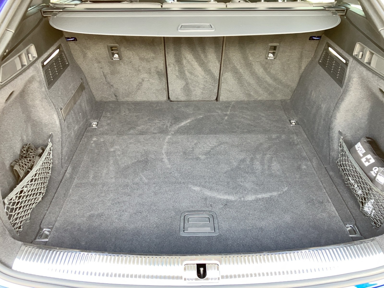Fahrzeugabbildung Audi Q5 Sportback 40 TFSI quattro S line