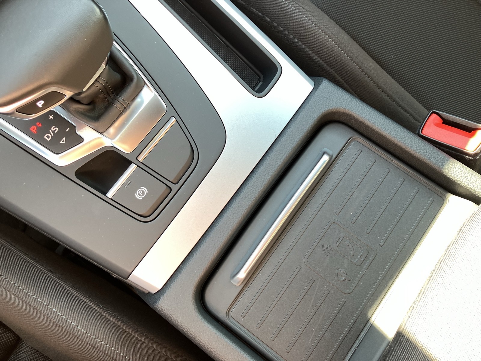 Fahrzeugabbildung Audi Q5 Sportback 40 TFSI quattro S line