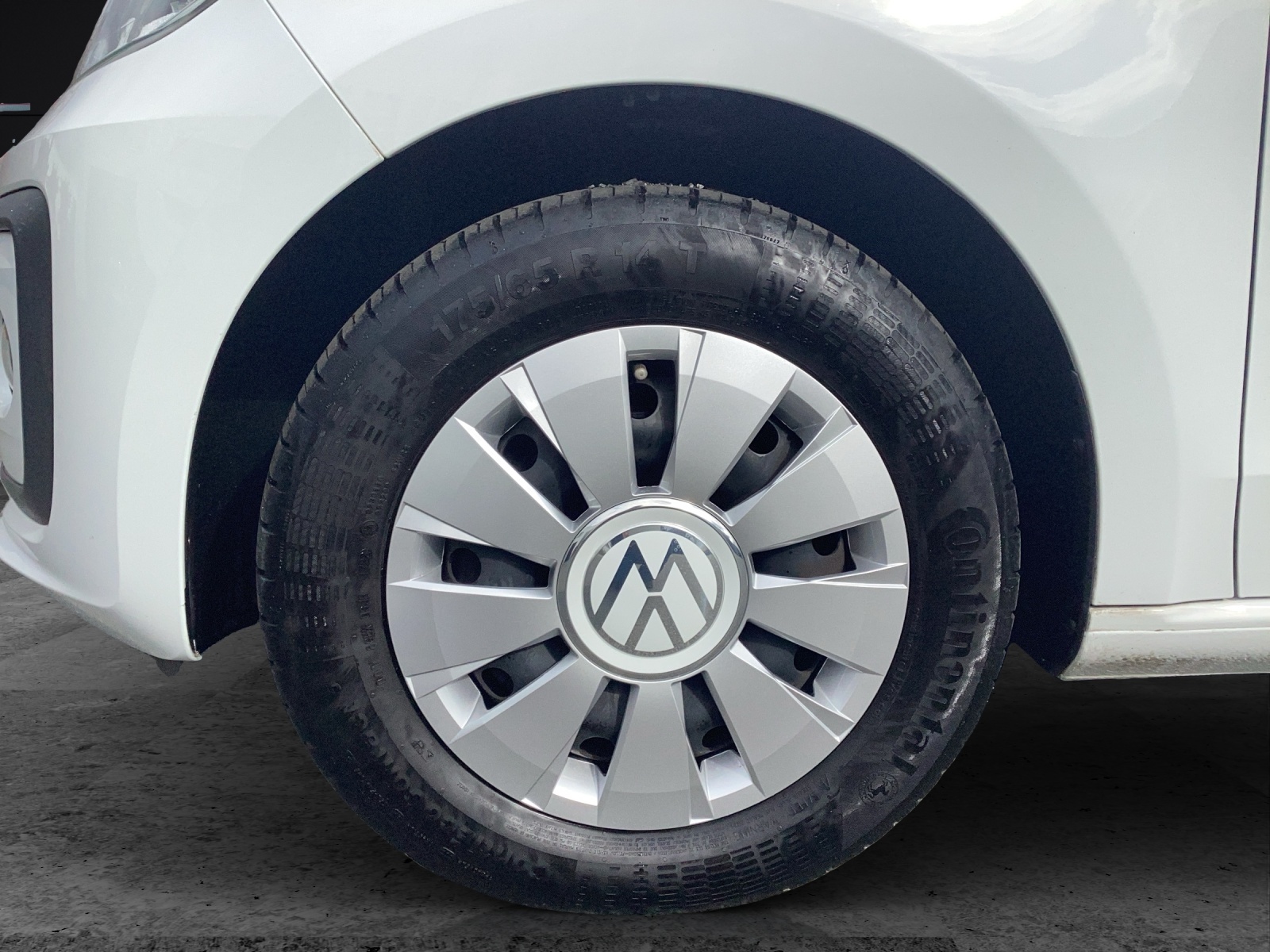 Fahrzeugabbildung Volkswagen up! 1.0 Basis Climatronic DAB GRA RFK SH