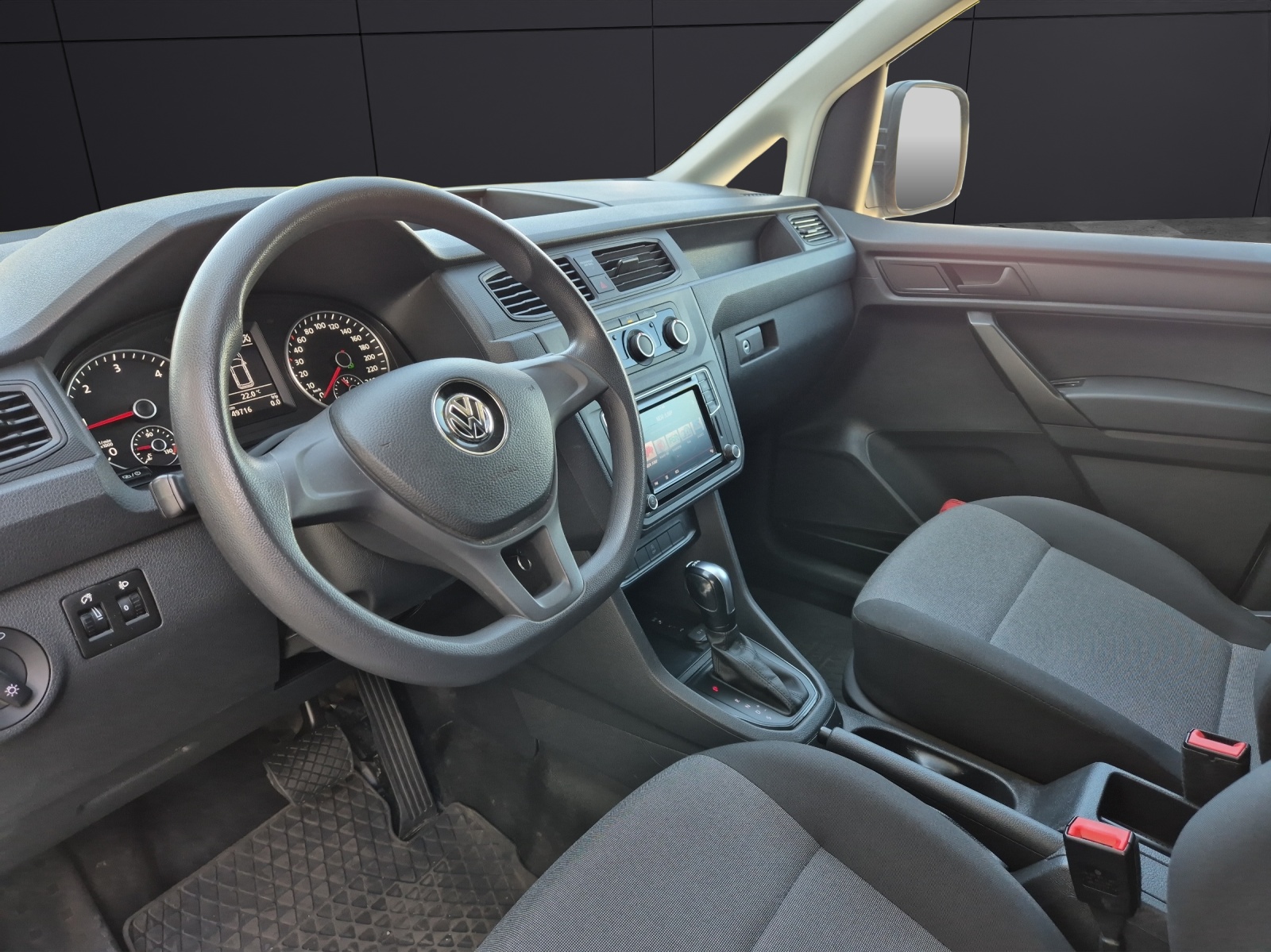 Fahrzeugabbildung Volkswagen Caddy Kasten Maxi TDI AHK Navi Klima RFK