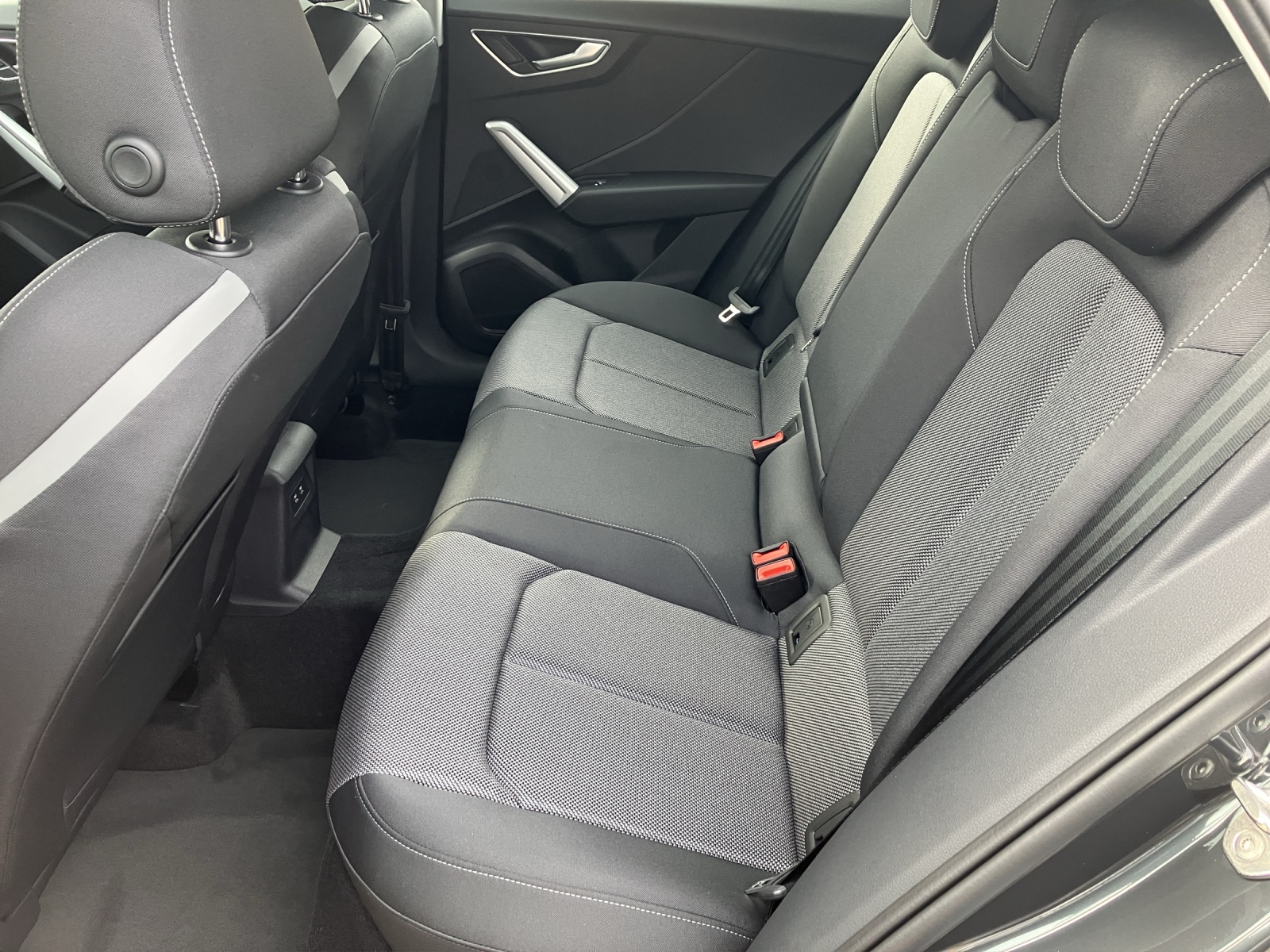 Fahrzeugabbildung Audi Q2 35 TFSI advanced, MatrixLED, virtual cockpit plus