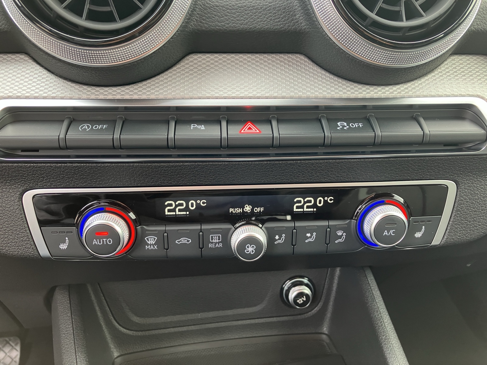 Fahrzeugabbildung Audi Q2 35 TFSI advanced, MatrixLED, virtual cockpit plus