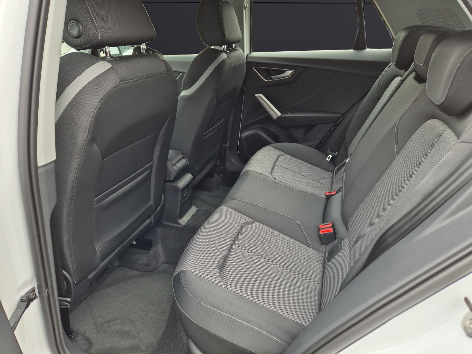 Fahrzeugabbildung Audi Q2 35 TFSI advanced S tronic LED