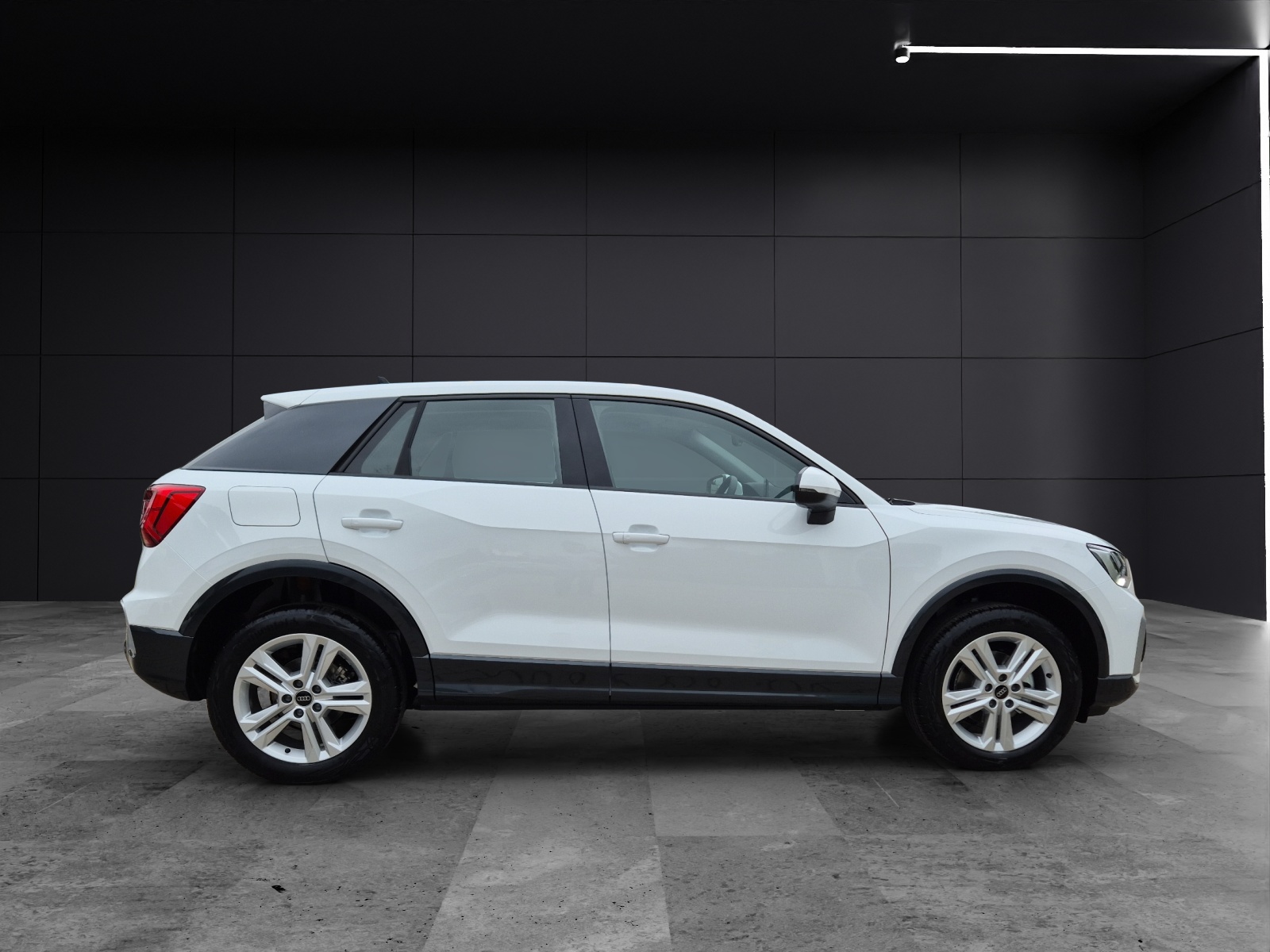 Fahrzeugabbildung Audi Q2 35 TFSI advanced S-tronic LED AVC GRA PDC SH
