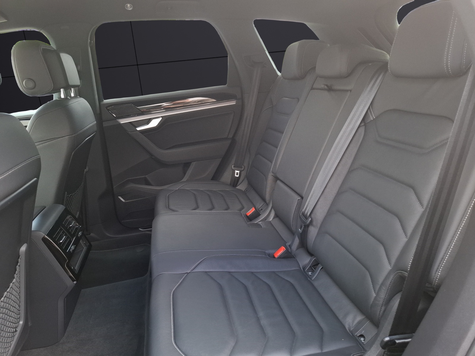 Fahrzeugabbildung Volkswagen Touareg TDI R-Line 4M Matrix Luft Navi ACC 360° AID Leder