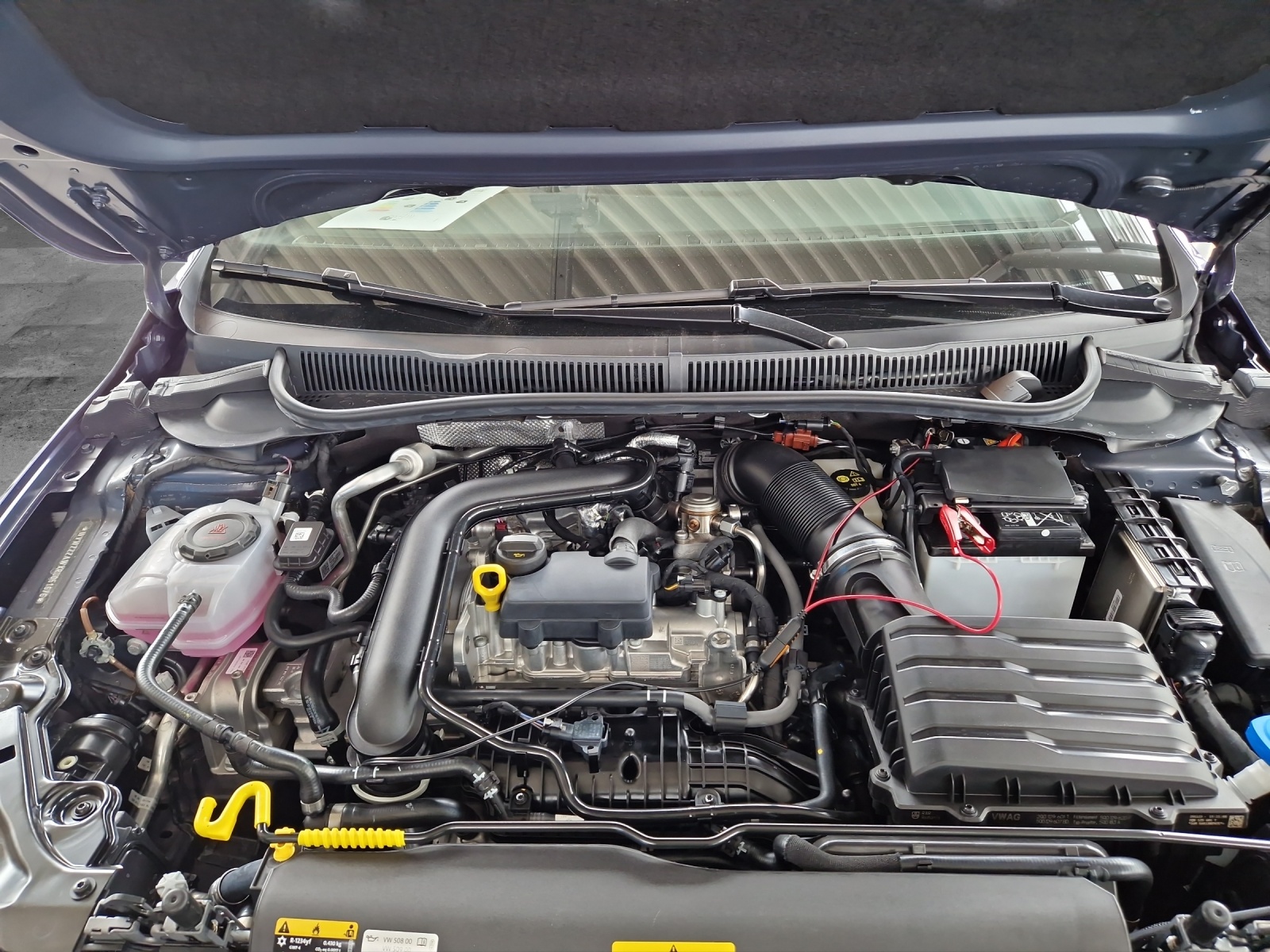 Fahrzeugabbildung Volkswagen Polo R-Line R-Line DSG Matrix ACC Kamera LED NAVI