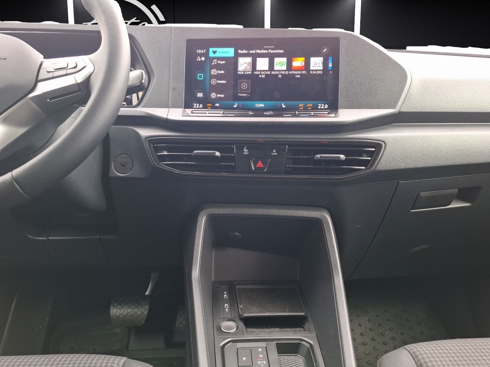 Fahrzeugabbildung Volkswagen Caddy Flexible TDI DSG AHZV LED NAVI