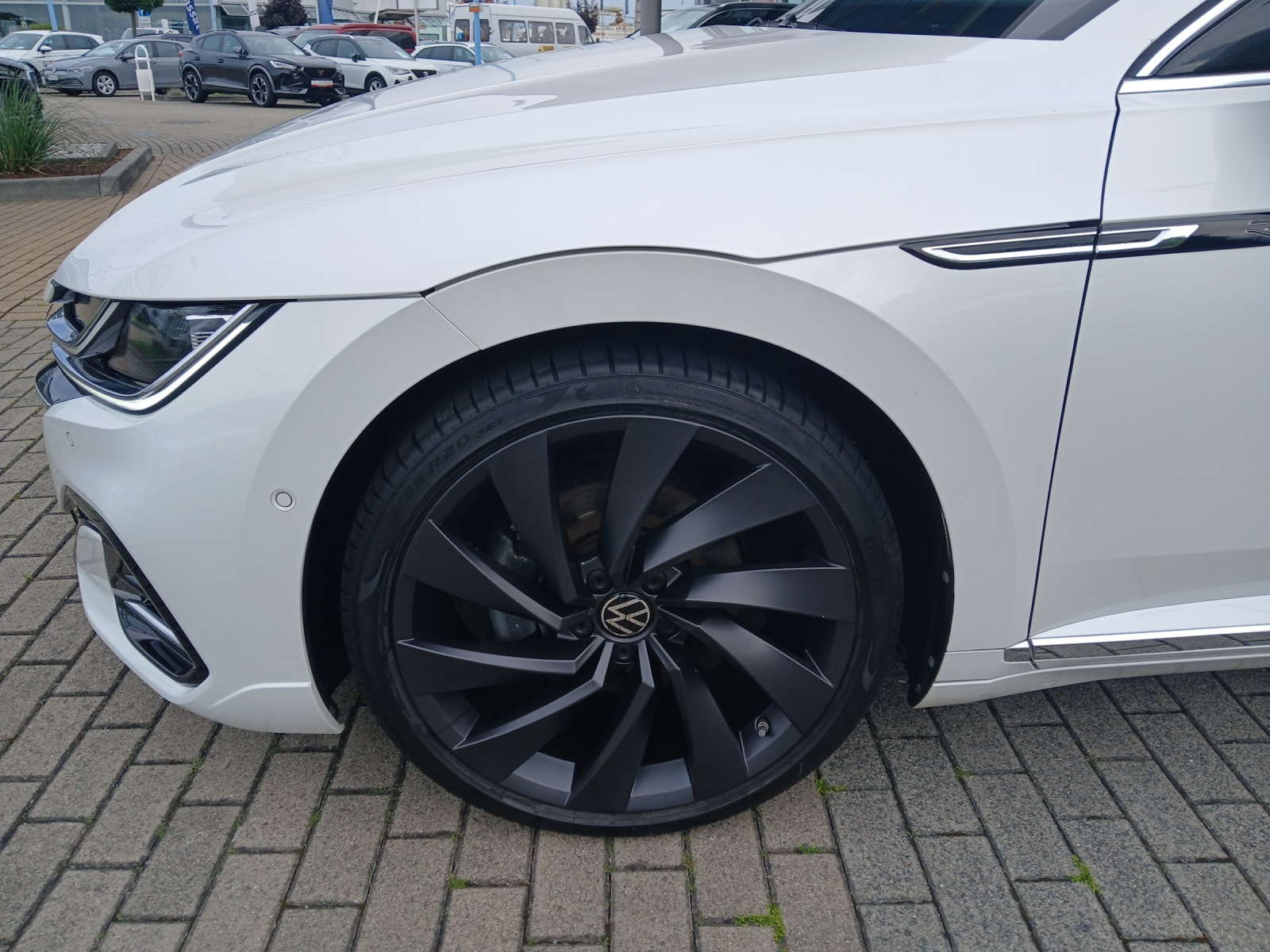 Fahrzeugabbildung Volkswagen Arteon SB TDI DSG R-Line 4M LED AHK Navi HUD ACC RFK 20