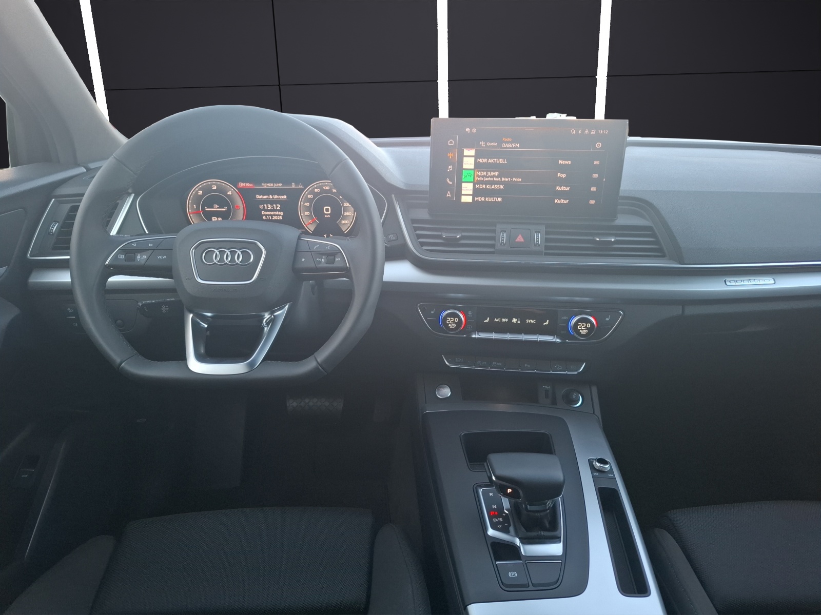 Fahrzeugabbildung Audi Q5 50 TDI quattro S-line Matrix AHK Navi AVC RFK SH