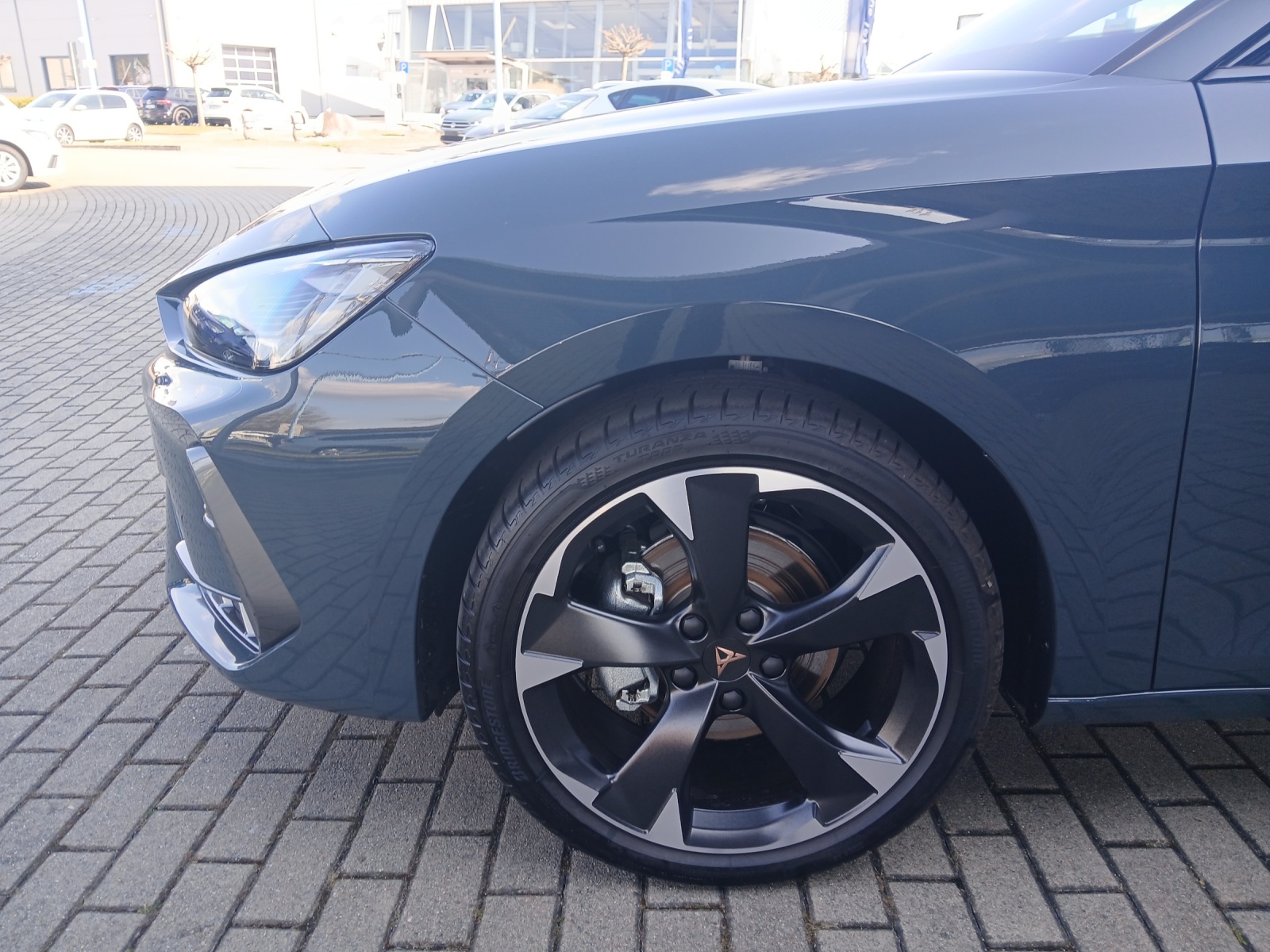 Fahrzeugabbildung CUPRA Leon 1.5 eTSI Sennh.Kamera