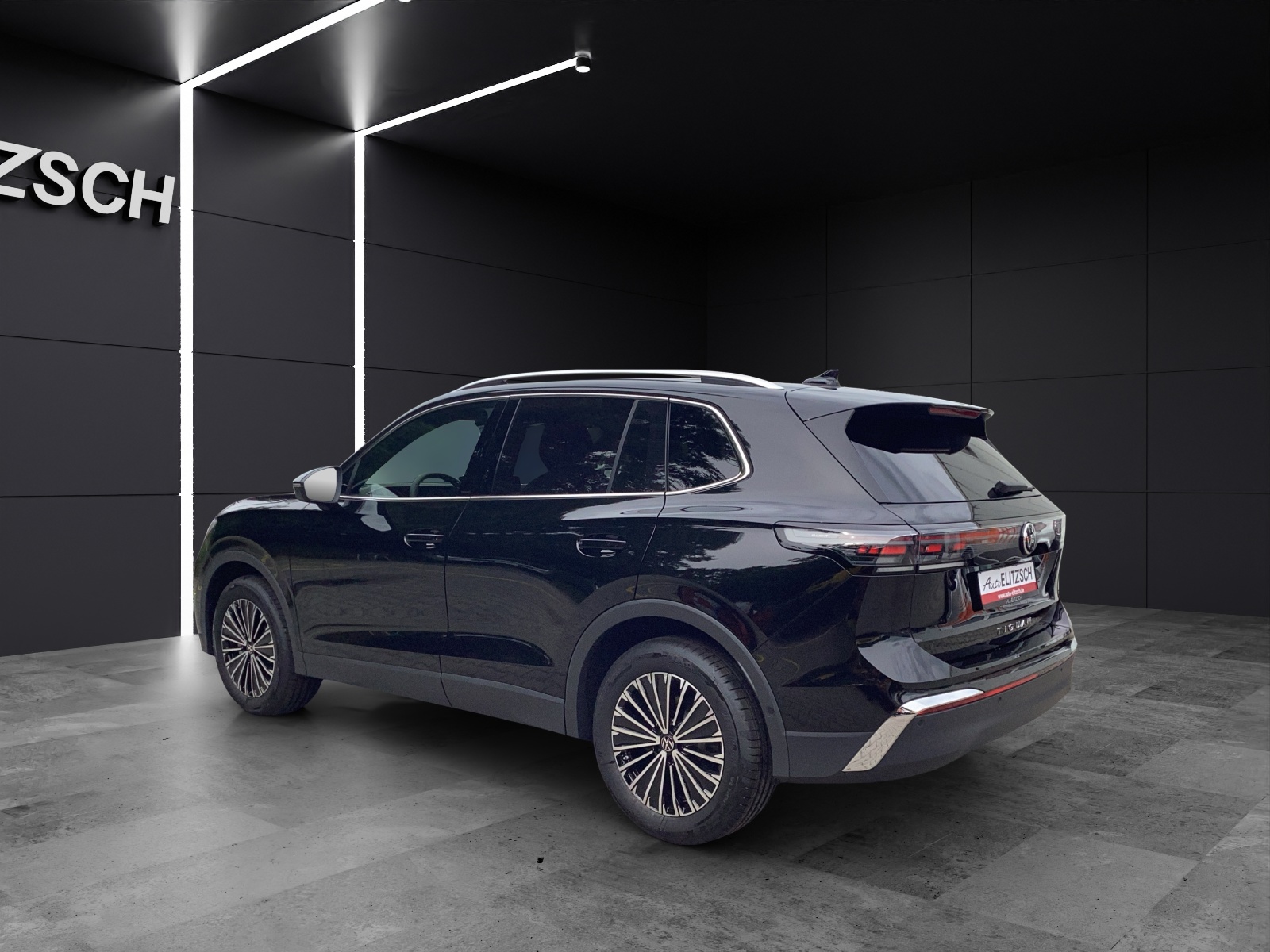 Fahrzeugabbildung Volkswagen Tiguan TDI Elegance AHZV IQ-LED NAVI HuD Standh.
