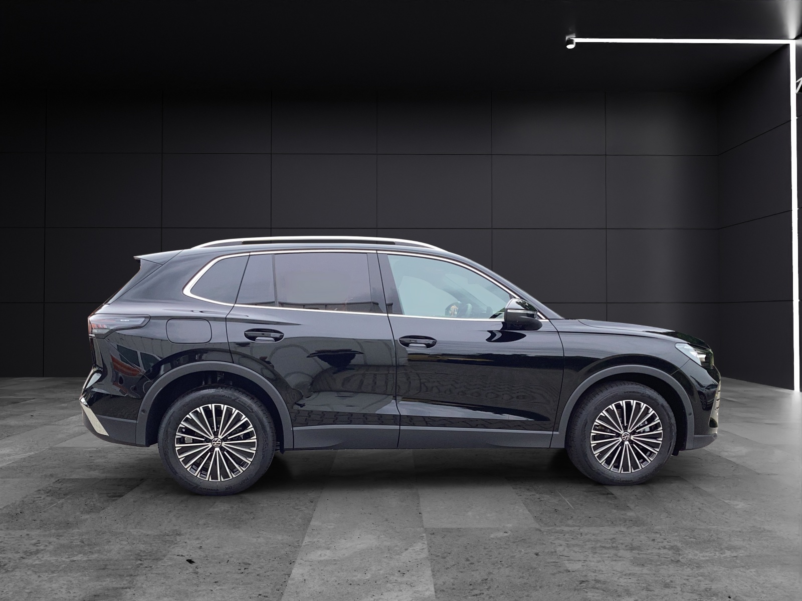 Fahrzeugabbildung Volkswagen Tiguan TDI Elegance AHZV IQ-LED NAVI HuD Standh.