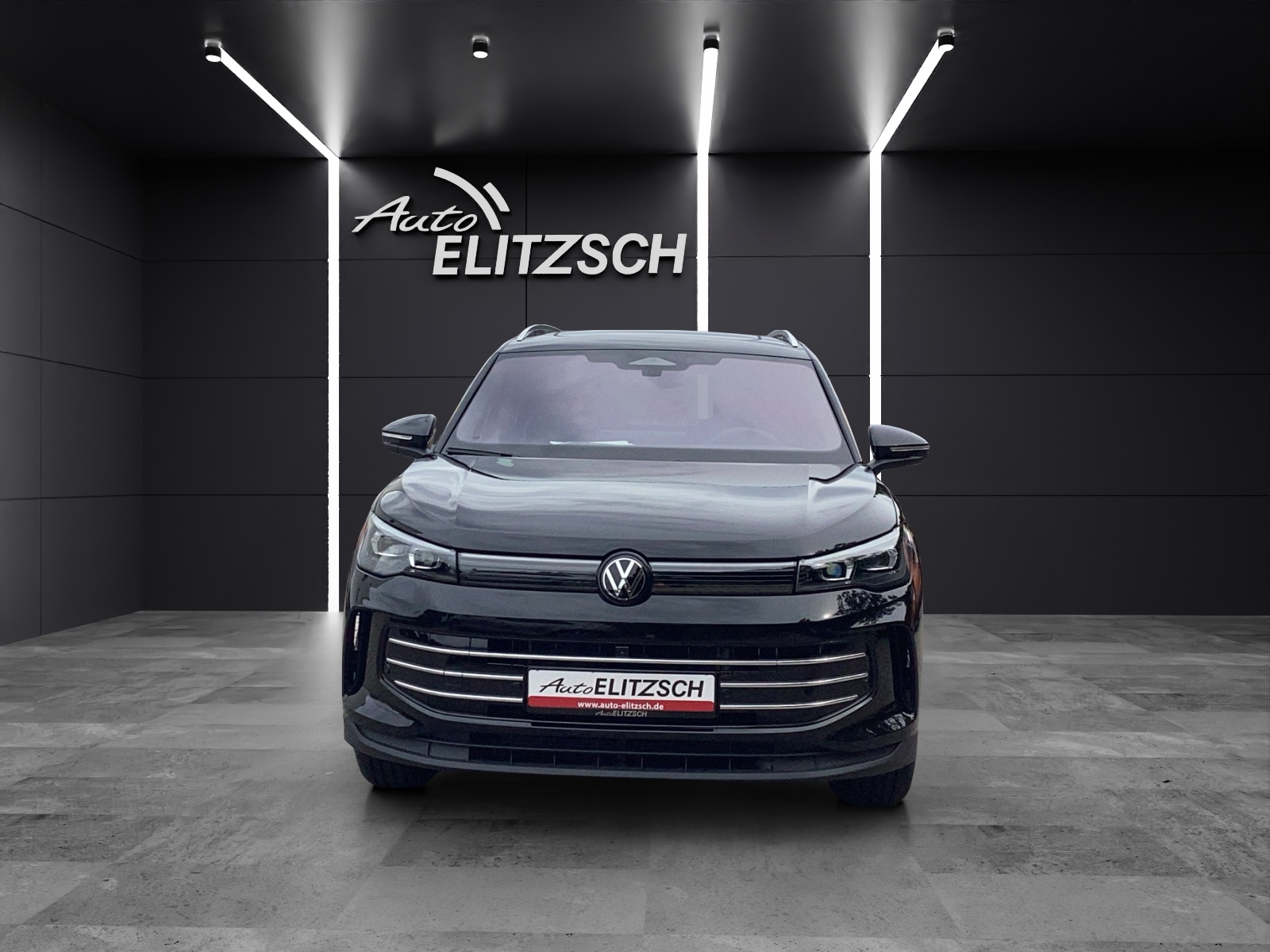 Fahrzeugabbildung Volkswagen Tiguan TDI Elegance AHZV IQ-LED NAVI HuD Standh.