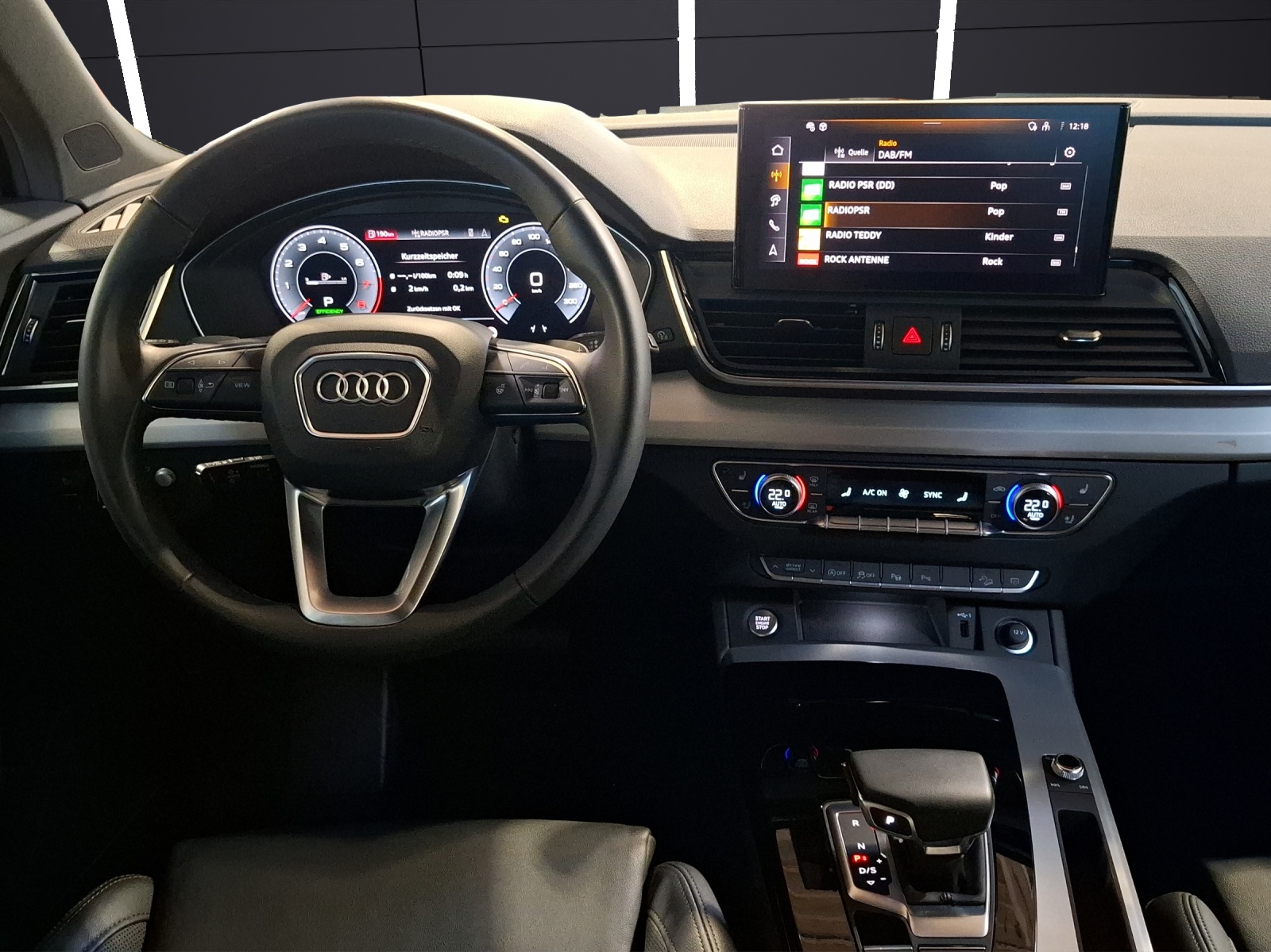 Fahrzeugabbildung Audi Q5 45 TFSI S-Line quattro S-tronic STH Matrix AHK Navi AVC B&O ACC RFK SH 20