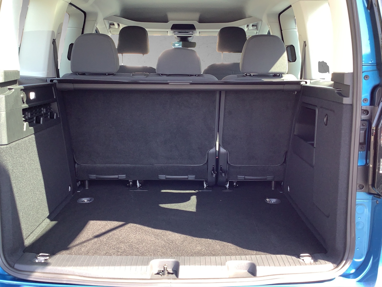 Fahrzeugabbildung Volkswagen Caddy TDI Life LED NAVI PDC GRA REAR VIEW