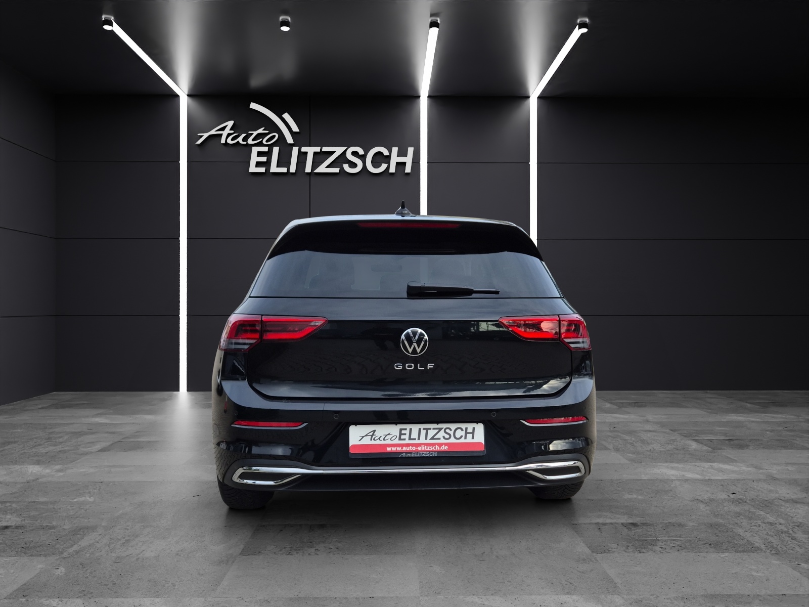 Fahrzeugabbildung Volkswagen Golf VIII MOVE LED ACC AHK PANO HuD AID NAVI