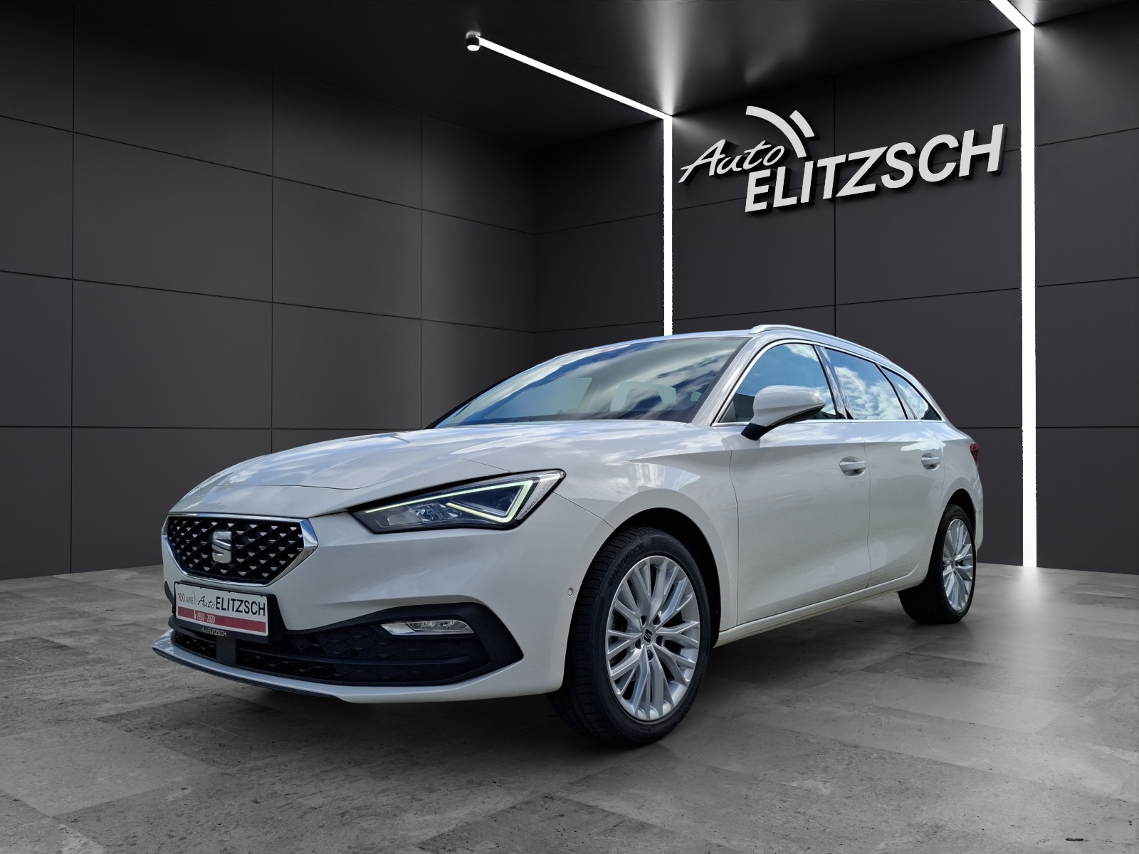 Fahrzeugabbildung SEAT Leon ST eTSI Xcellence DSG LED Navi GRA Park-Assist SH