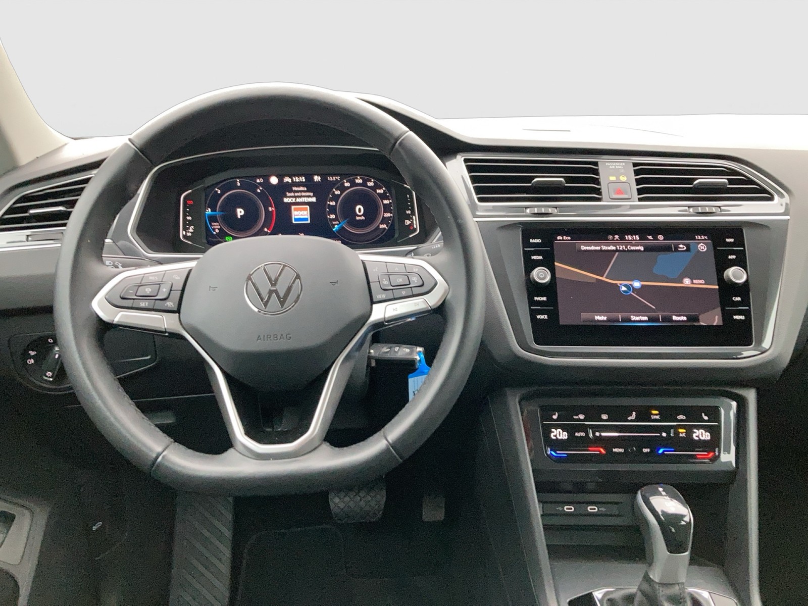Fahrzeugabbildung Volkswagen Tiguan TDI Elegance 4M IQ.Light Navi ACC AHK SHZ