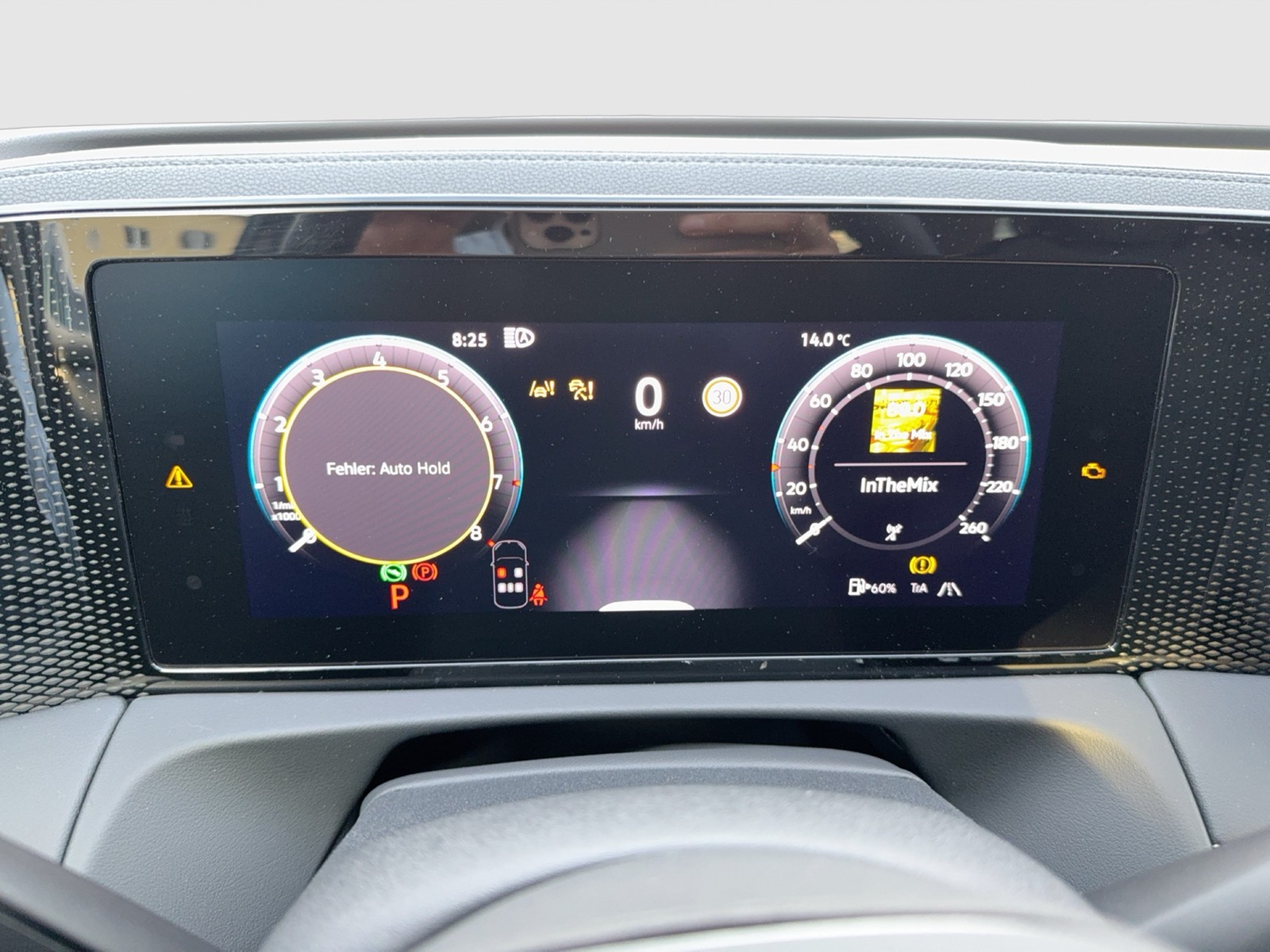 Fahrzeugabbildung Volkswagen Tiguan eTSI Life IQ-LED AHZV NAVI Kessy