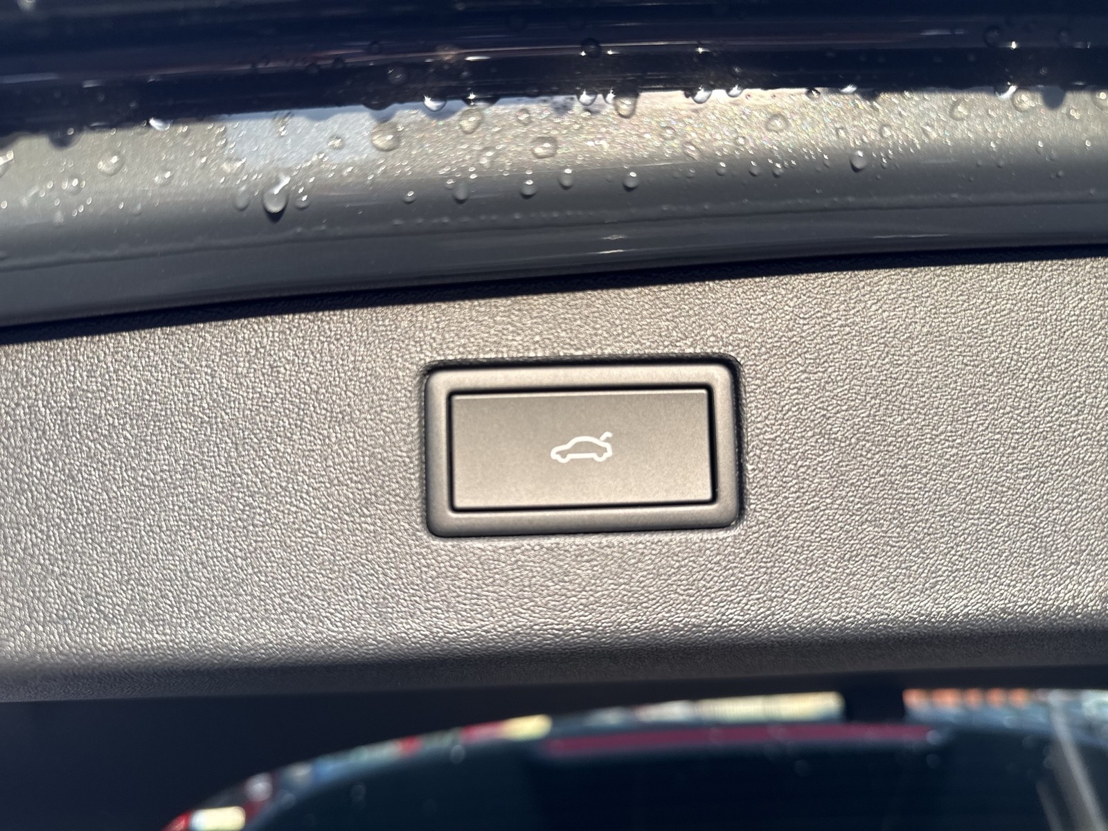 Fahrzeugabbildung Volkswagen Tiguan eTSI Life IQ-LED AHZV NAVI Kessy