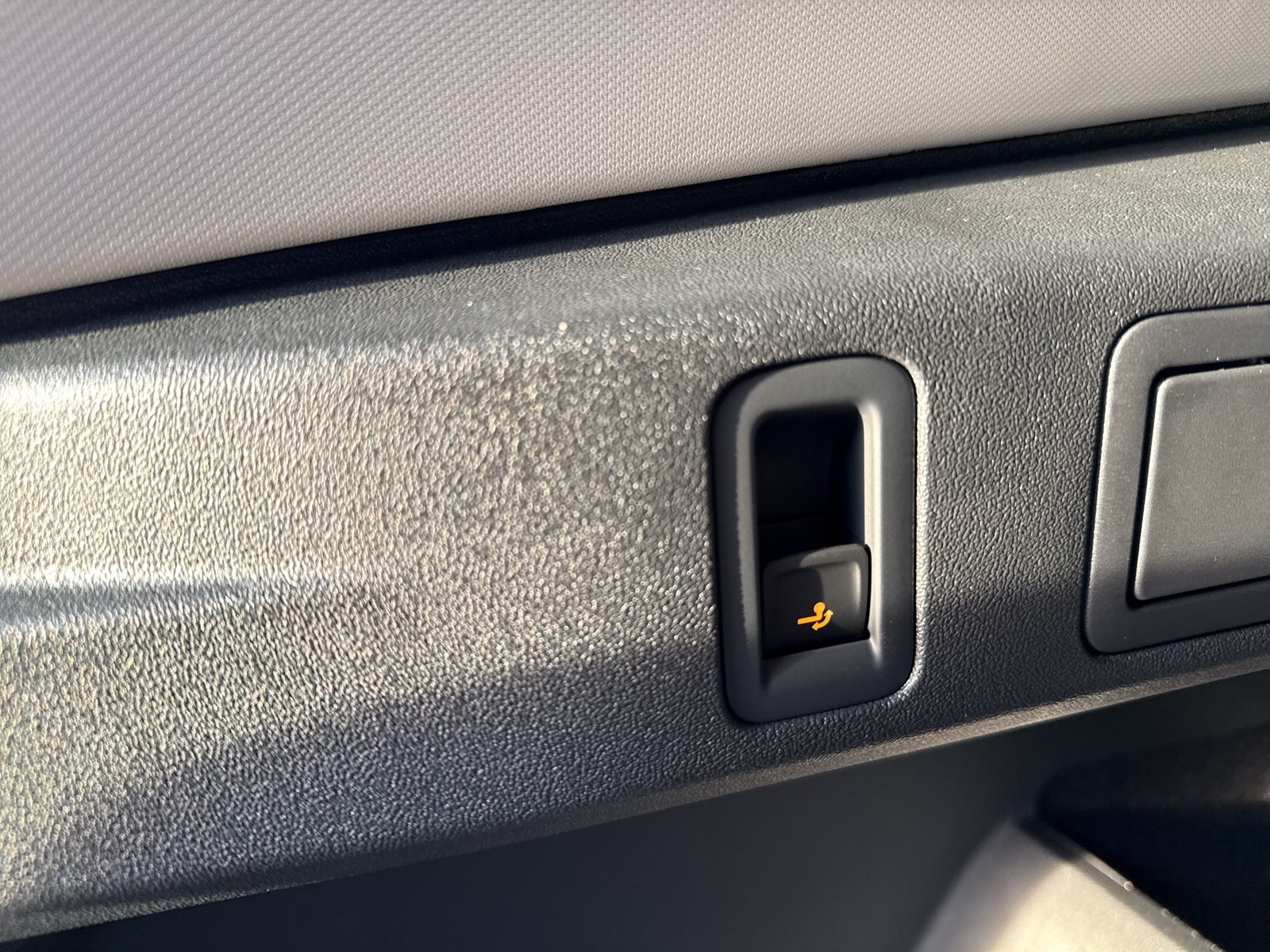 Fahrzeugabbildung Volkswagen Tiguan eTSI Life IQ-LED AHZV NAVI Kessy